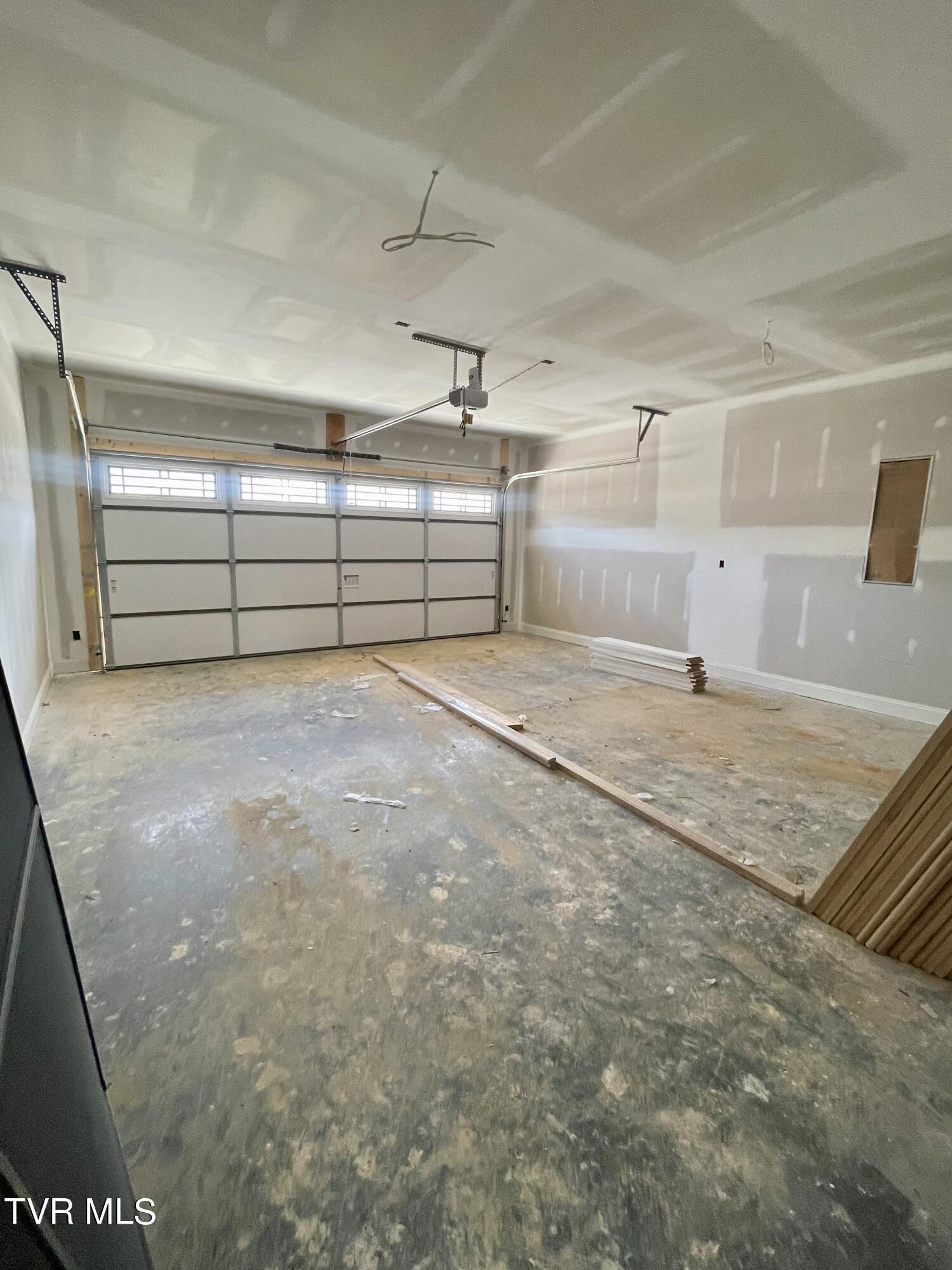 2042 Presley Crossing