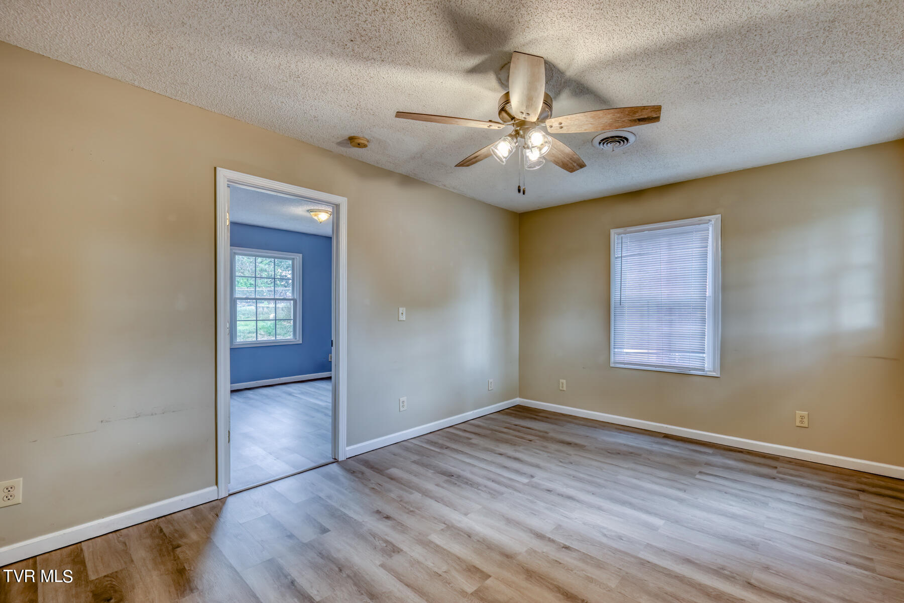 1428 Suncrest Drive