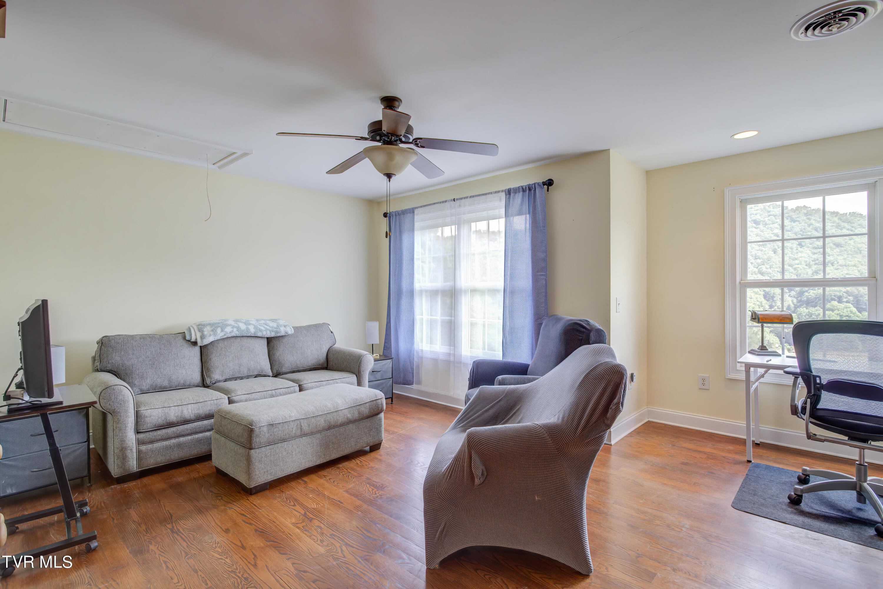 2463 Ap Carter Highway