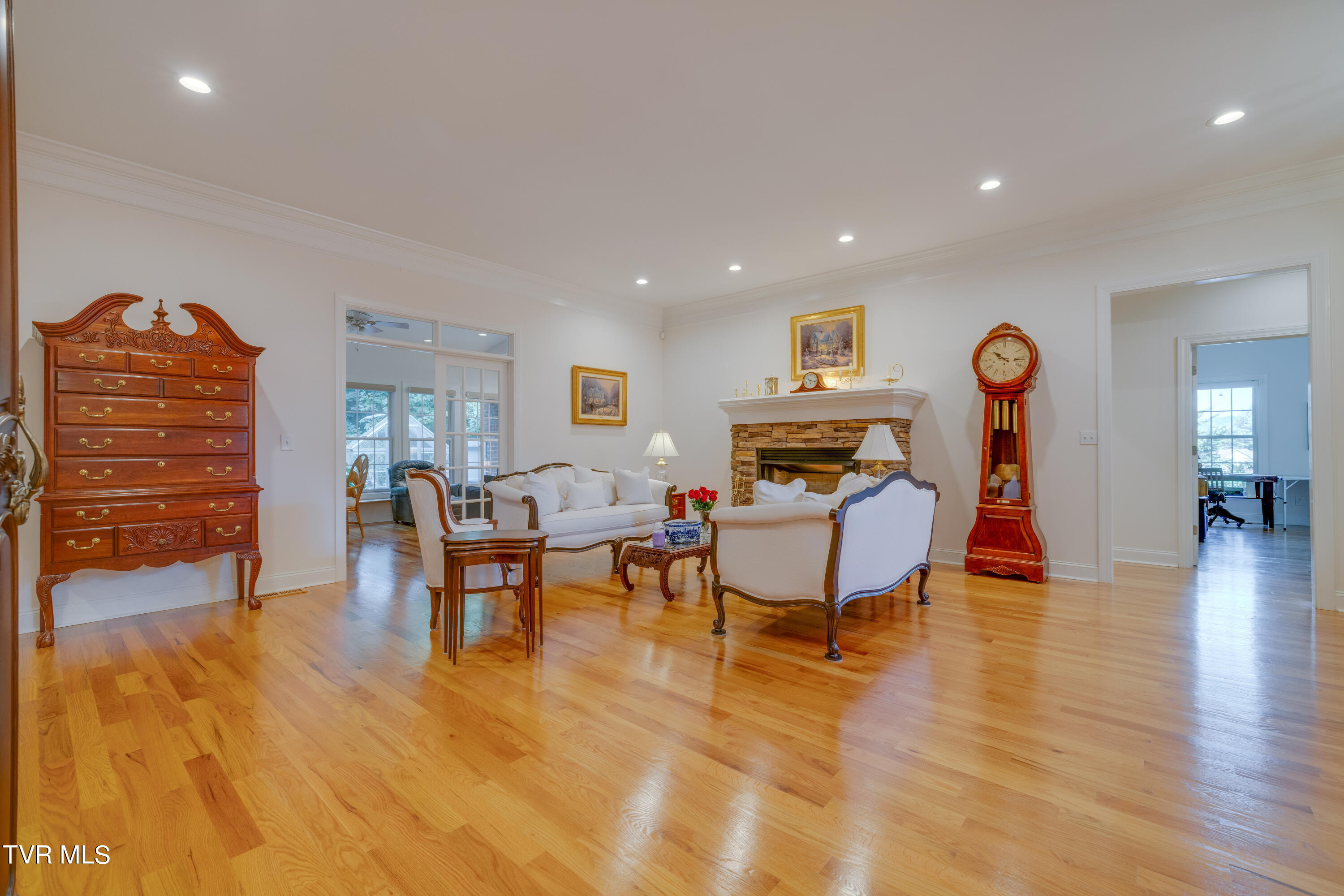 110 Pickens Court