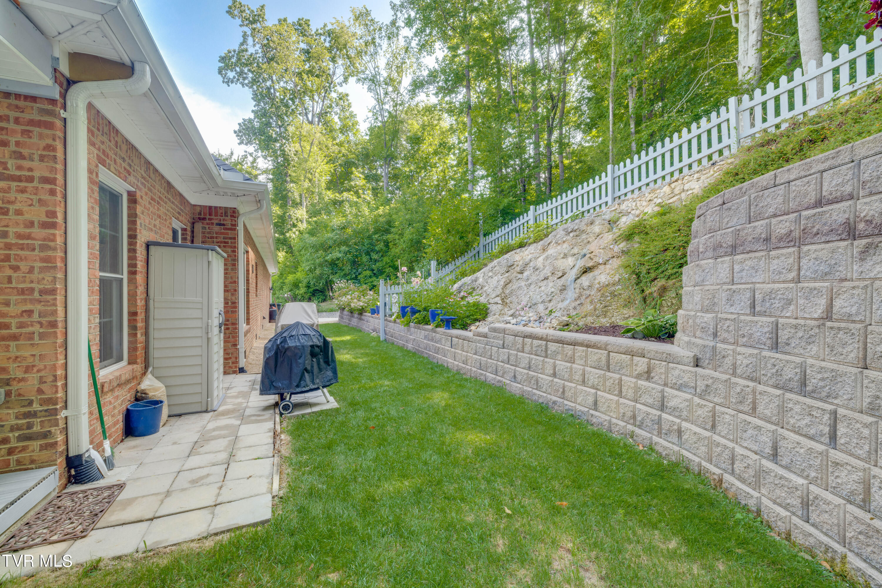 110 Pickens Court
