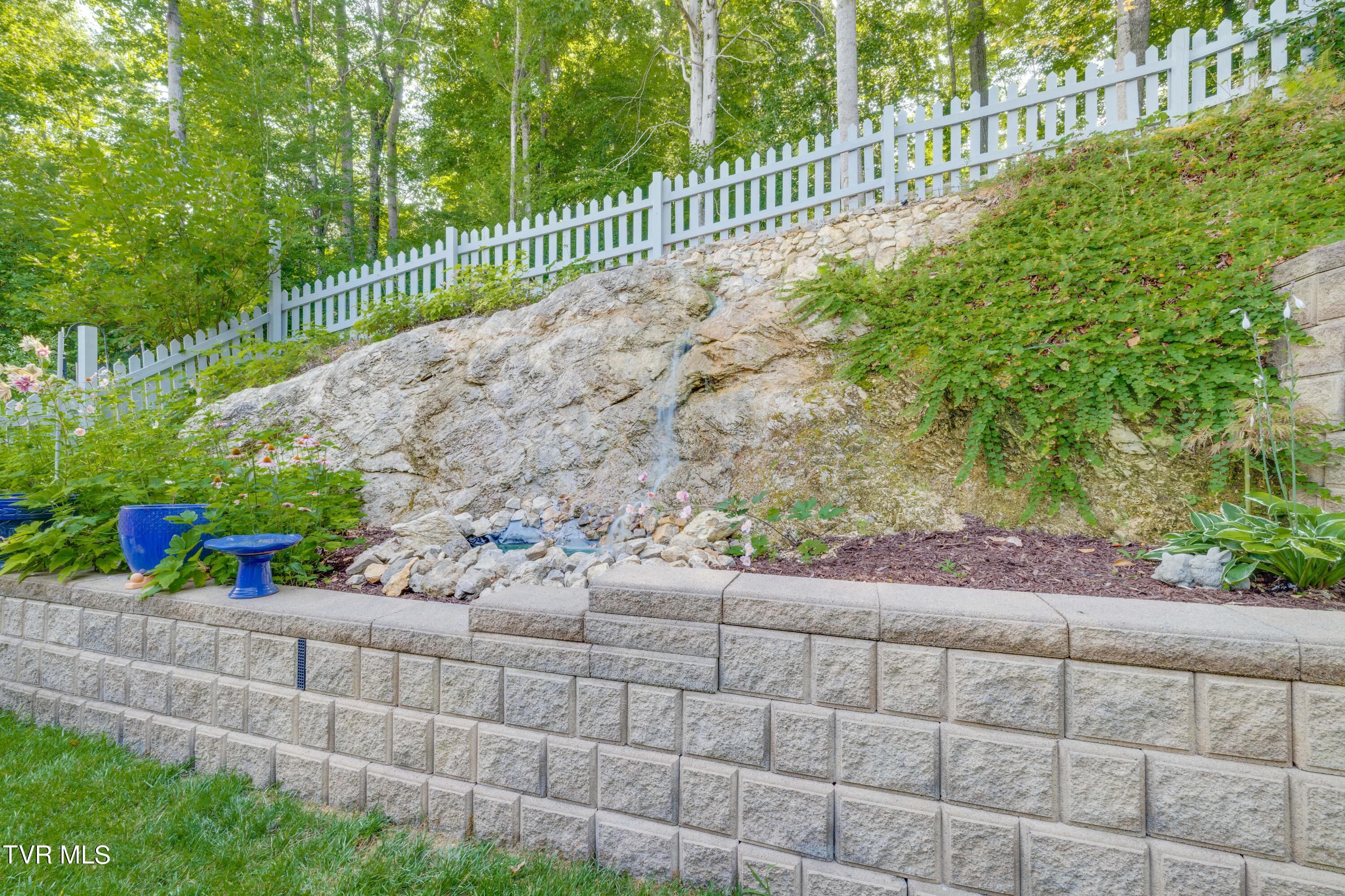 110 Pickens Court