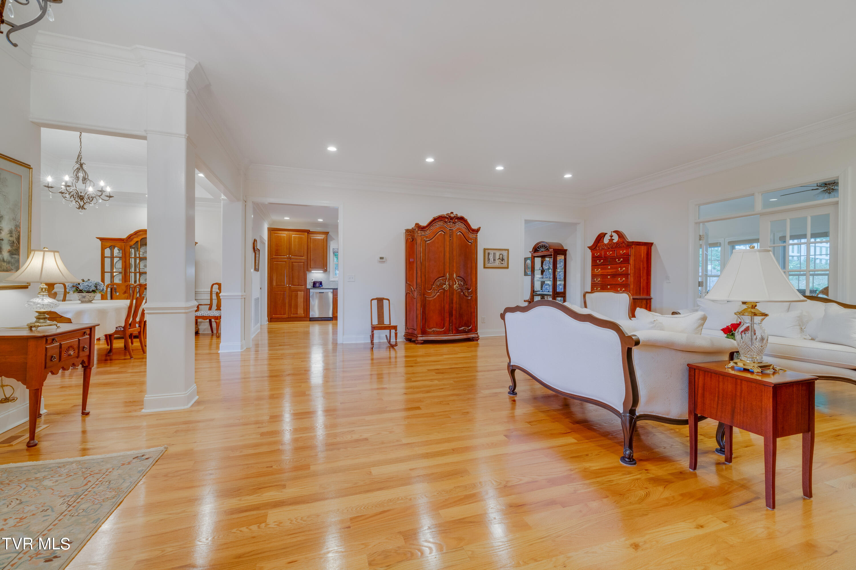 110 Pickens Court