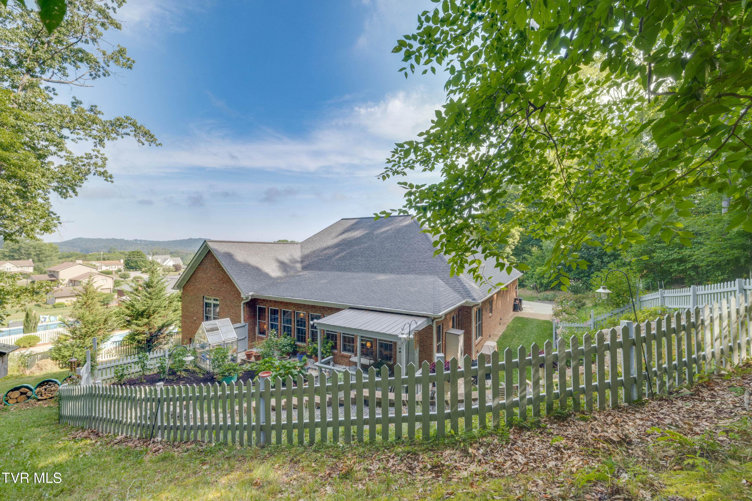 110 Pickens Court