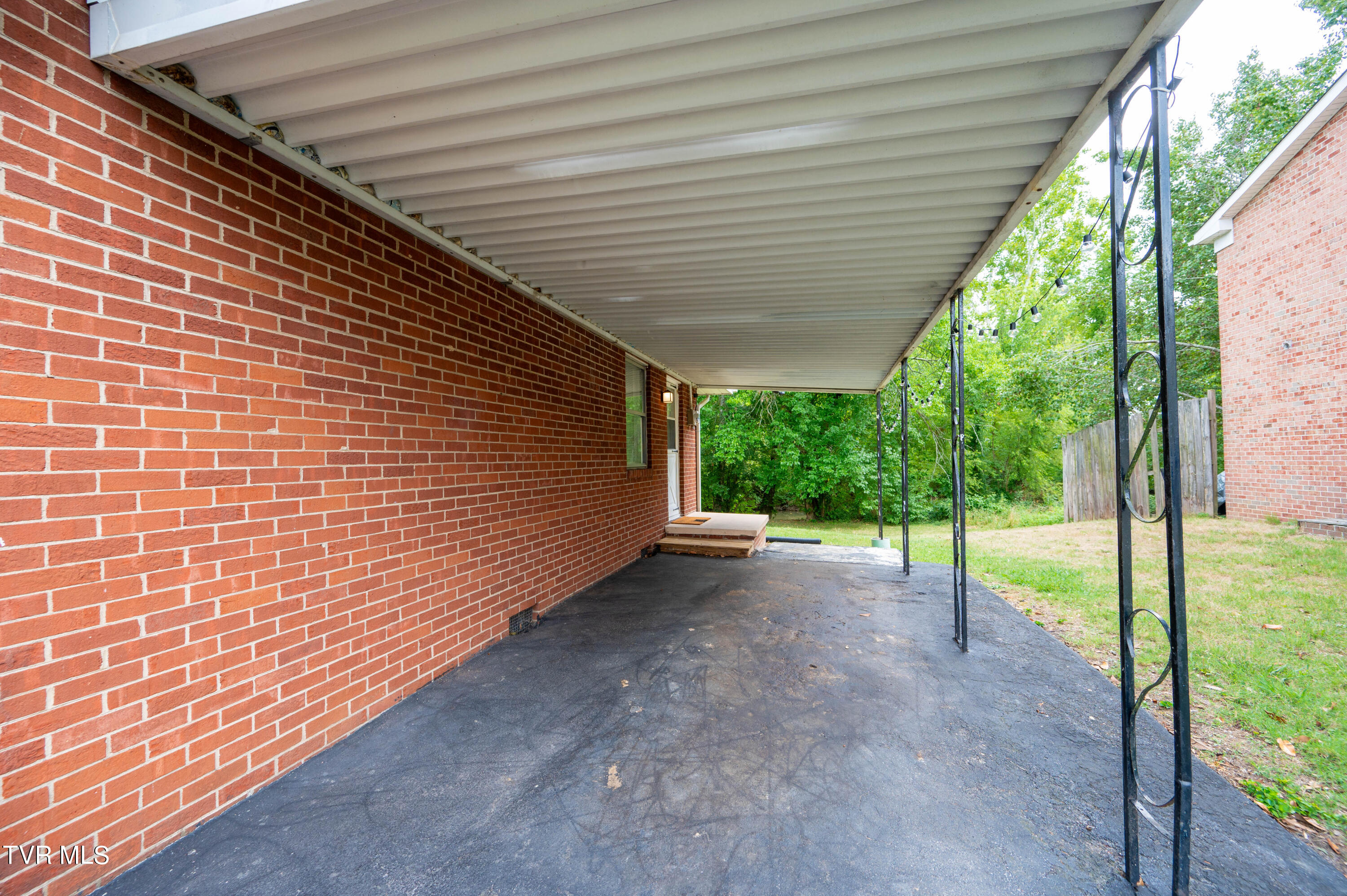 611 Lovedale Drive