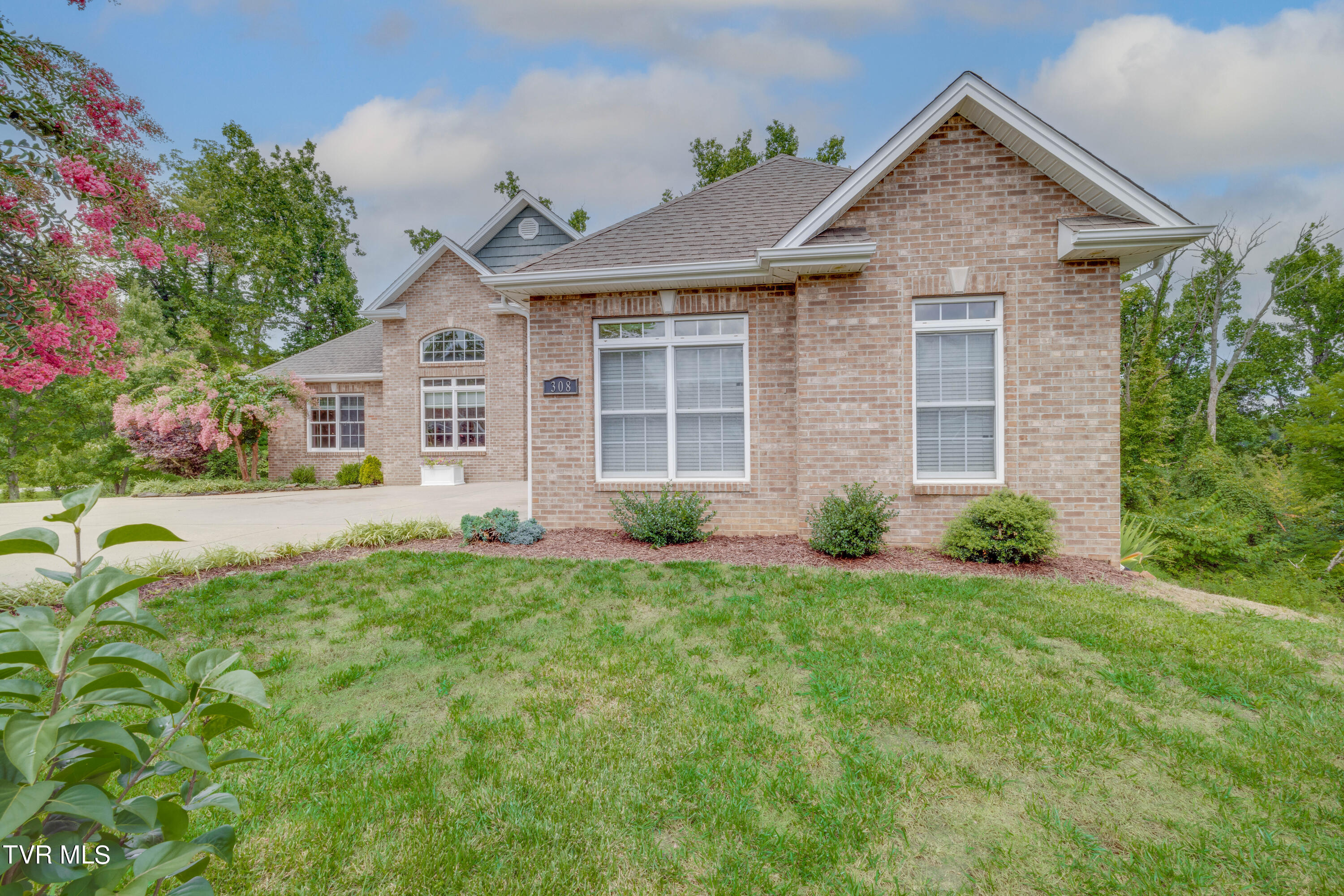 308 Michaels Ridge Boulevard
