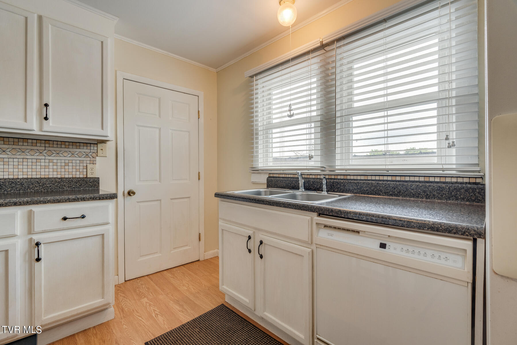 308 Highview Avenue