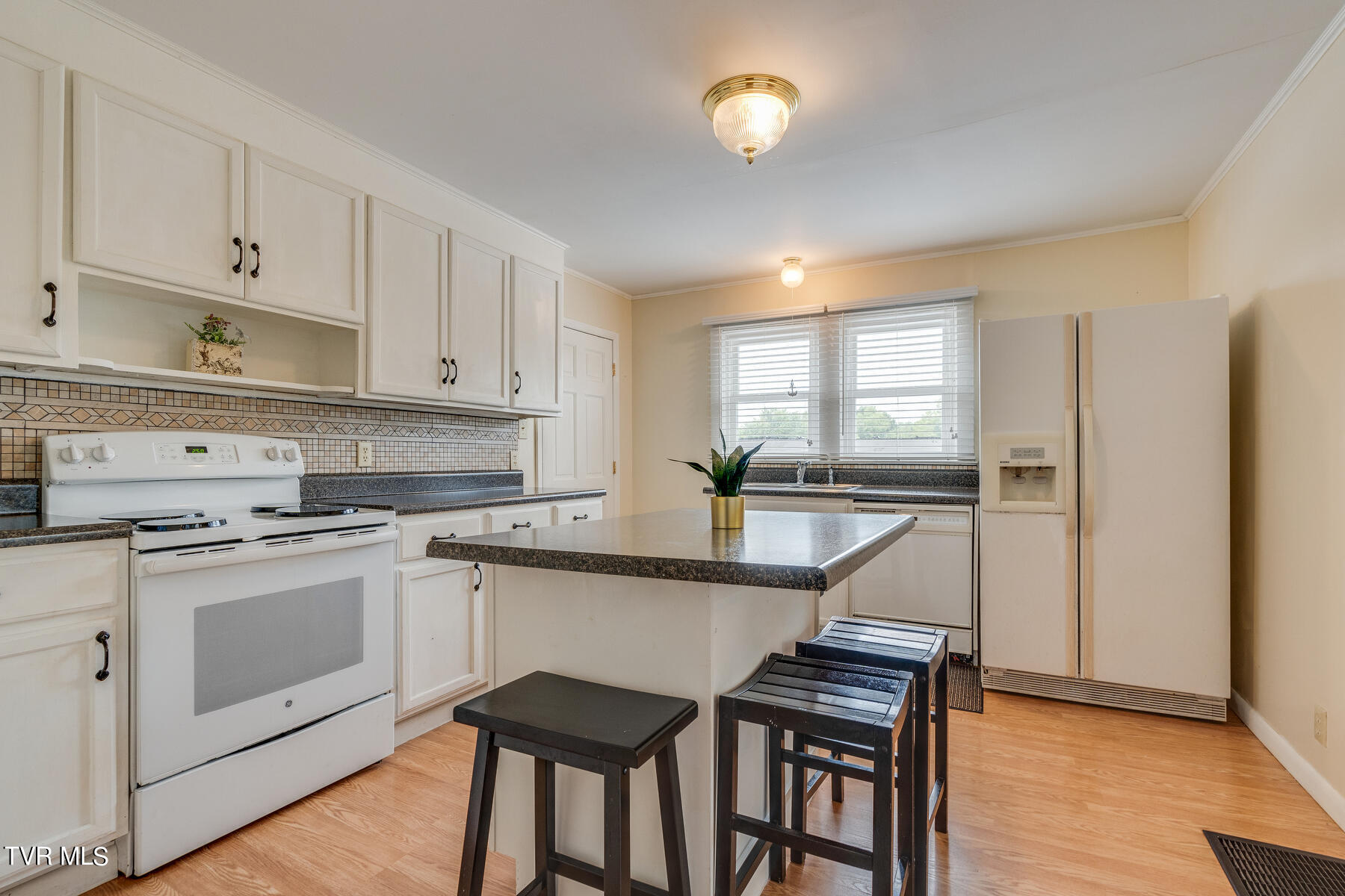 308 Highview Avenue