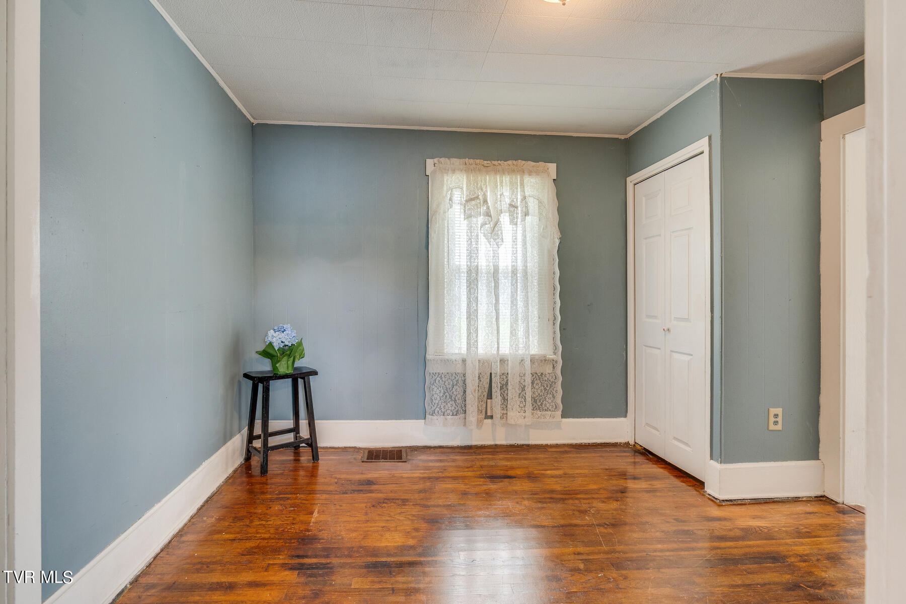 308 Highview Avenue