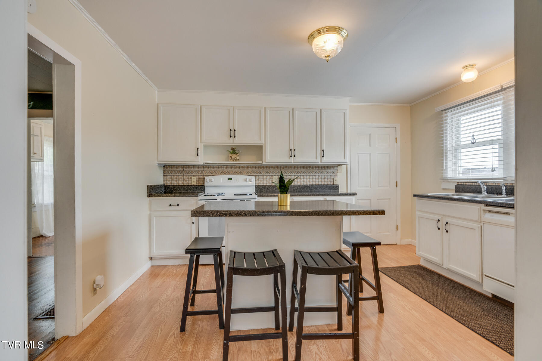 308 Highview Avenue