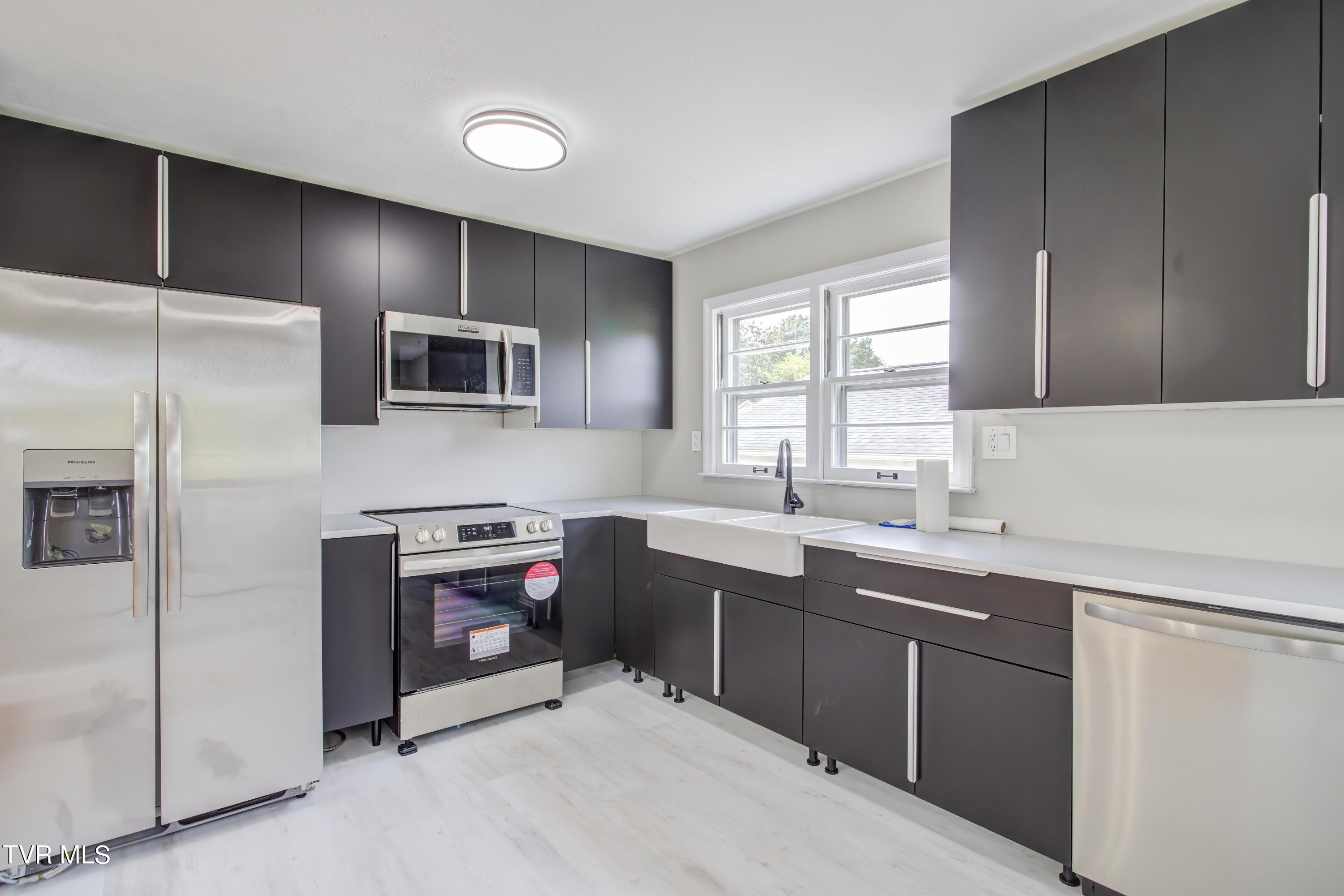303 Bettie Street
