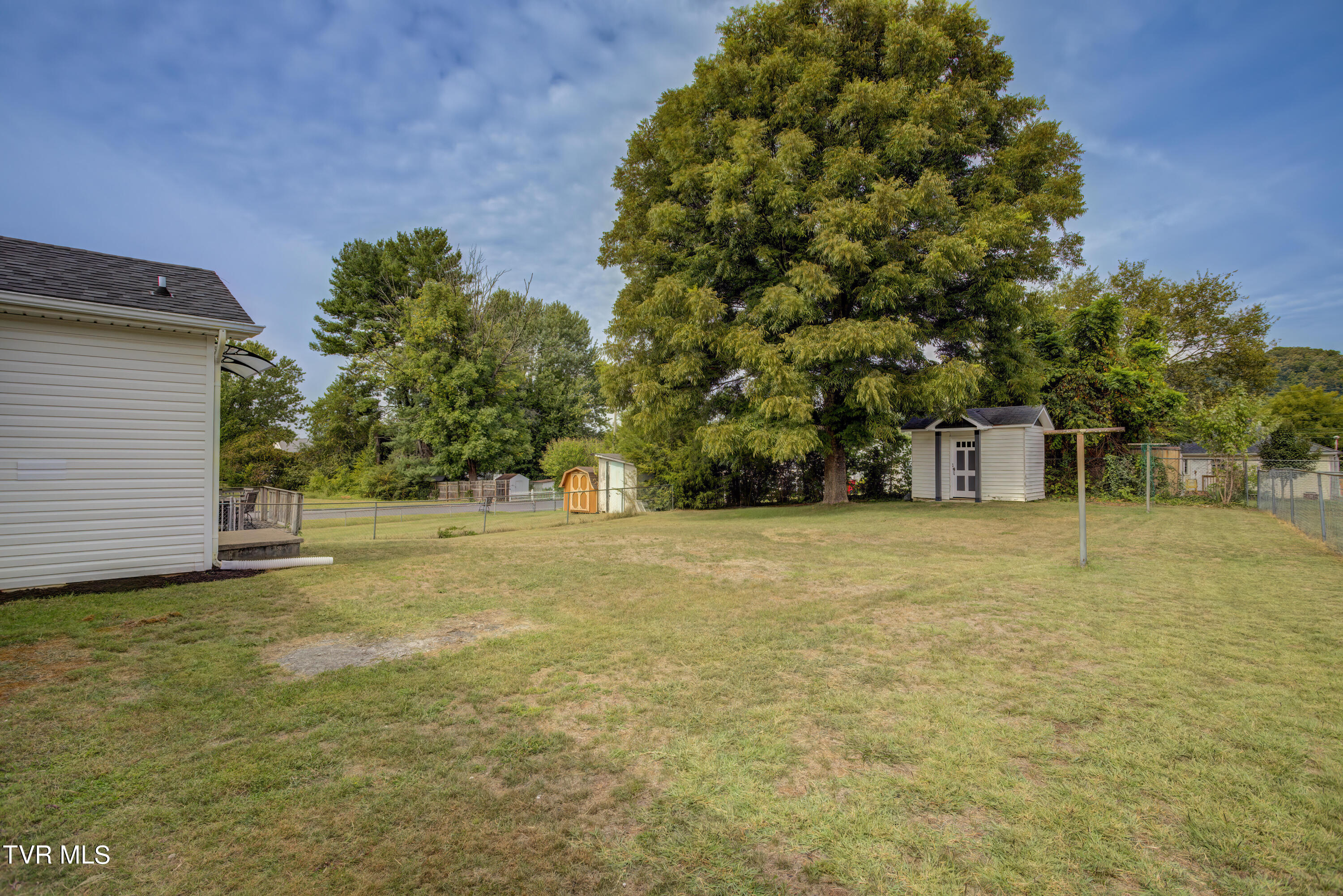 303 Bettie Street