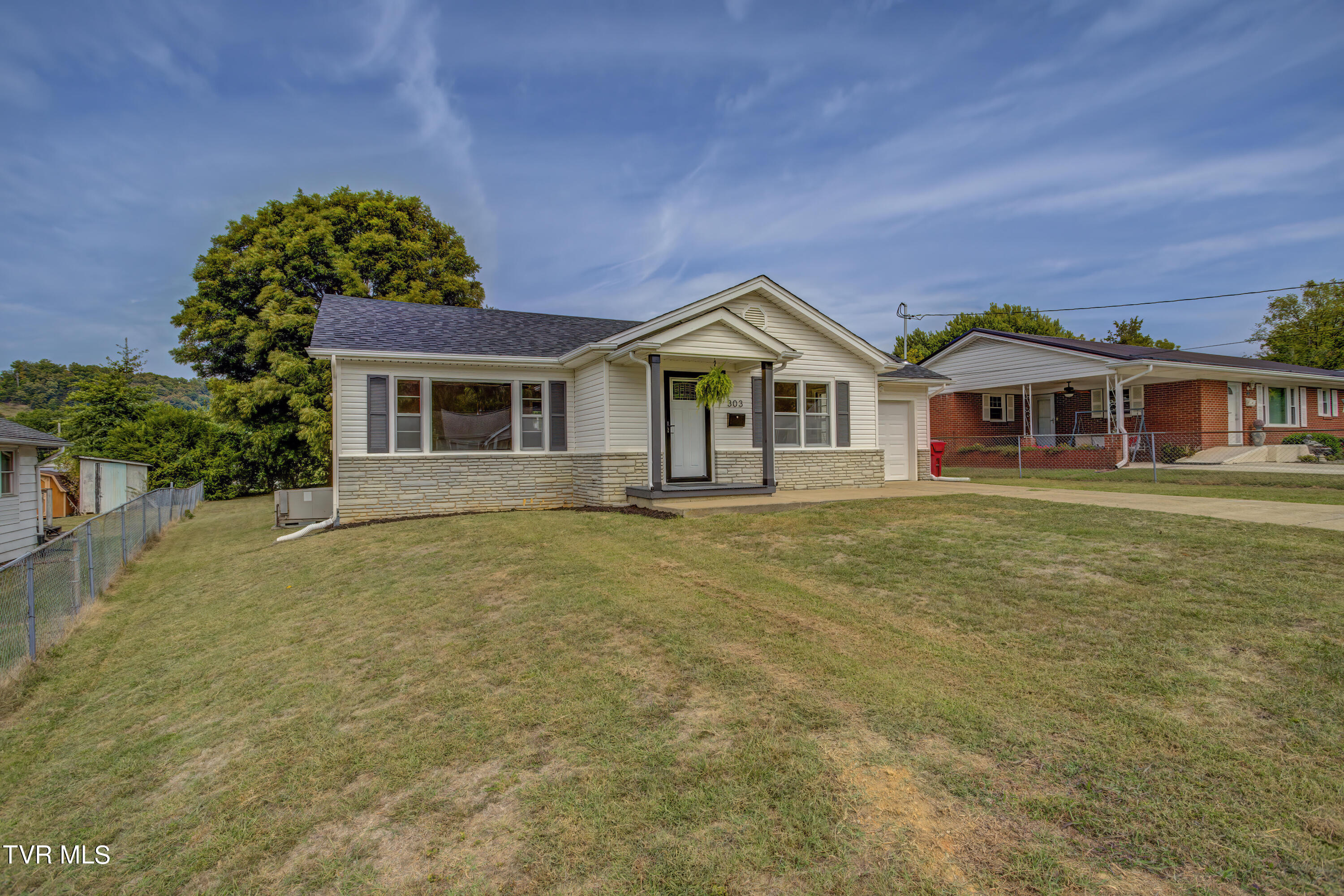 303 Bettie Street