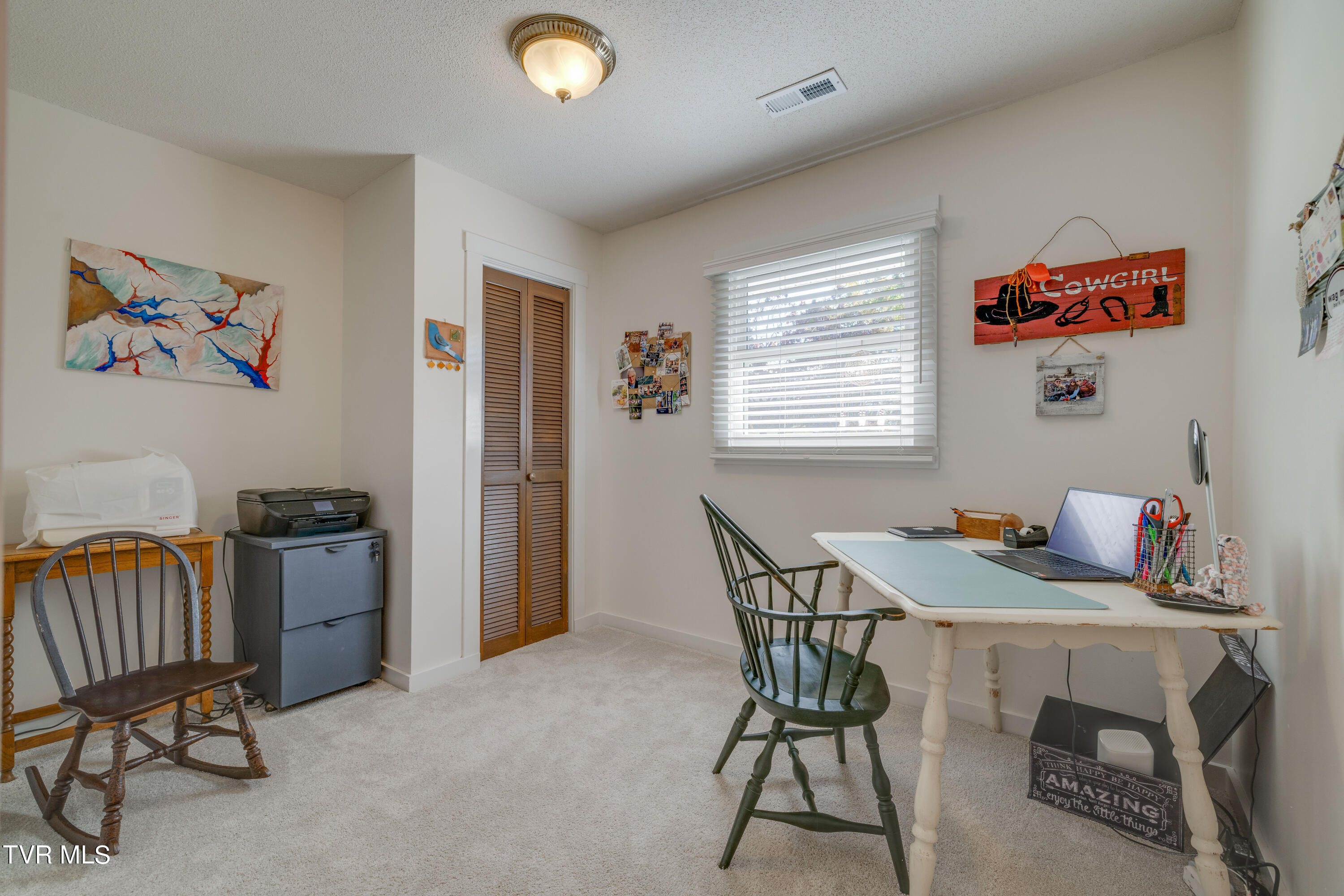 407 Hillrise Drive