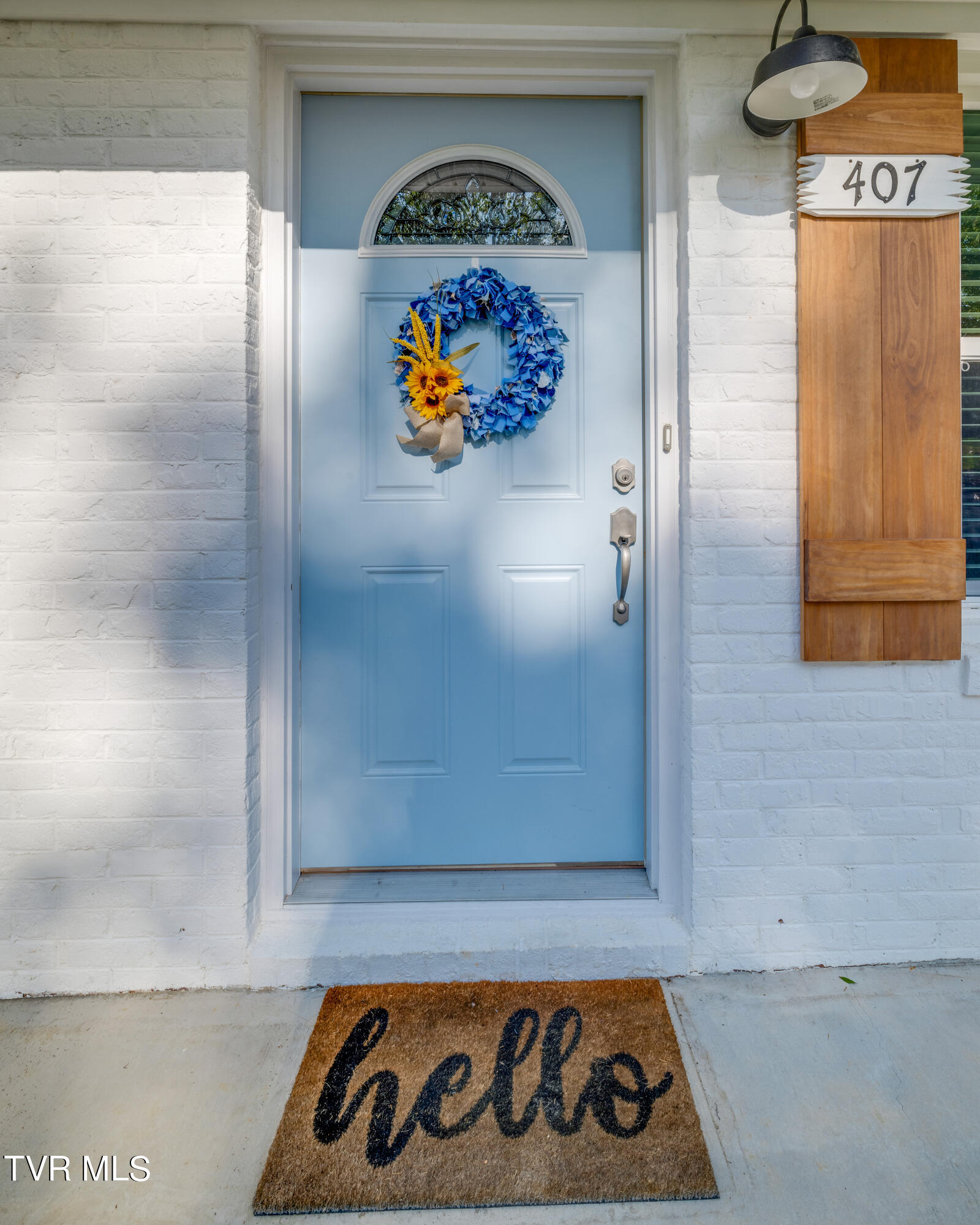 407 Hillrise Drive