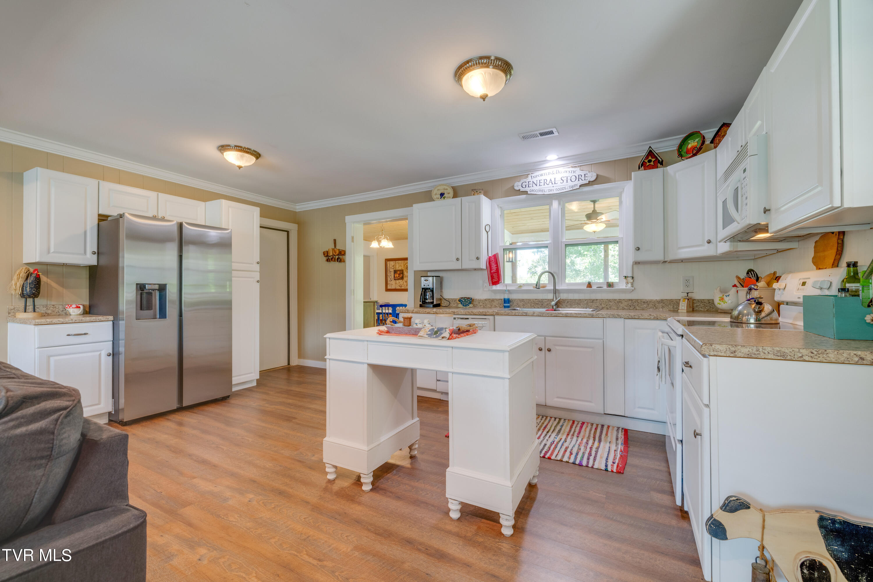 407 Hillrise Drive