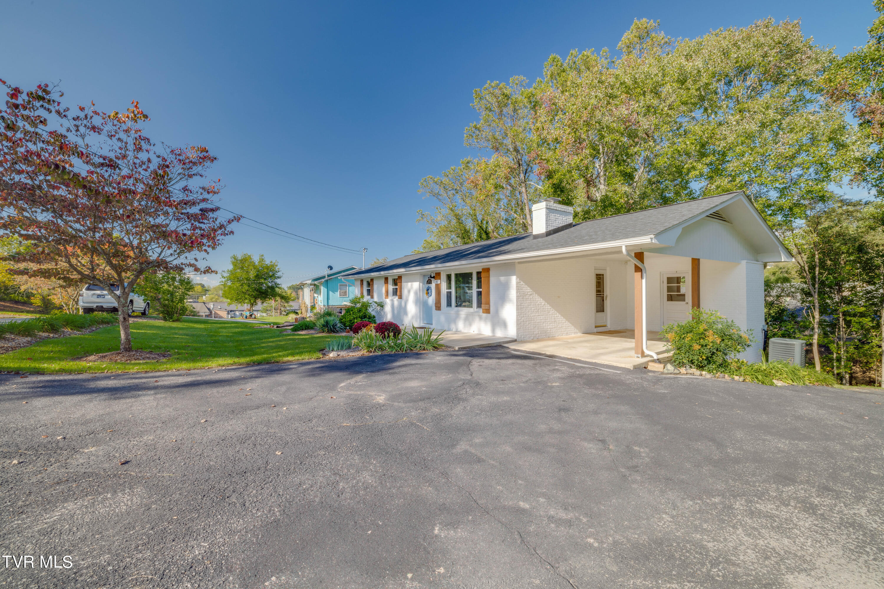 407 Hillrise Drive