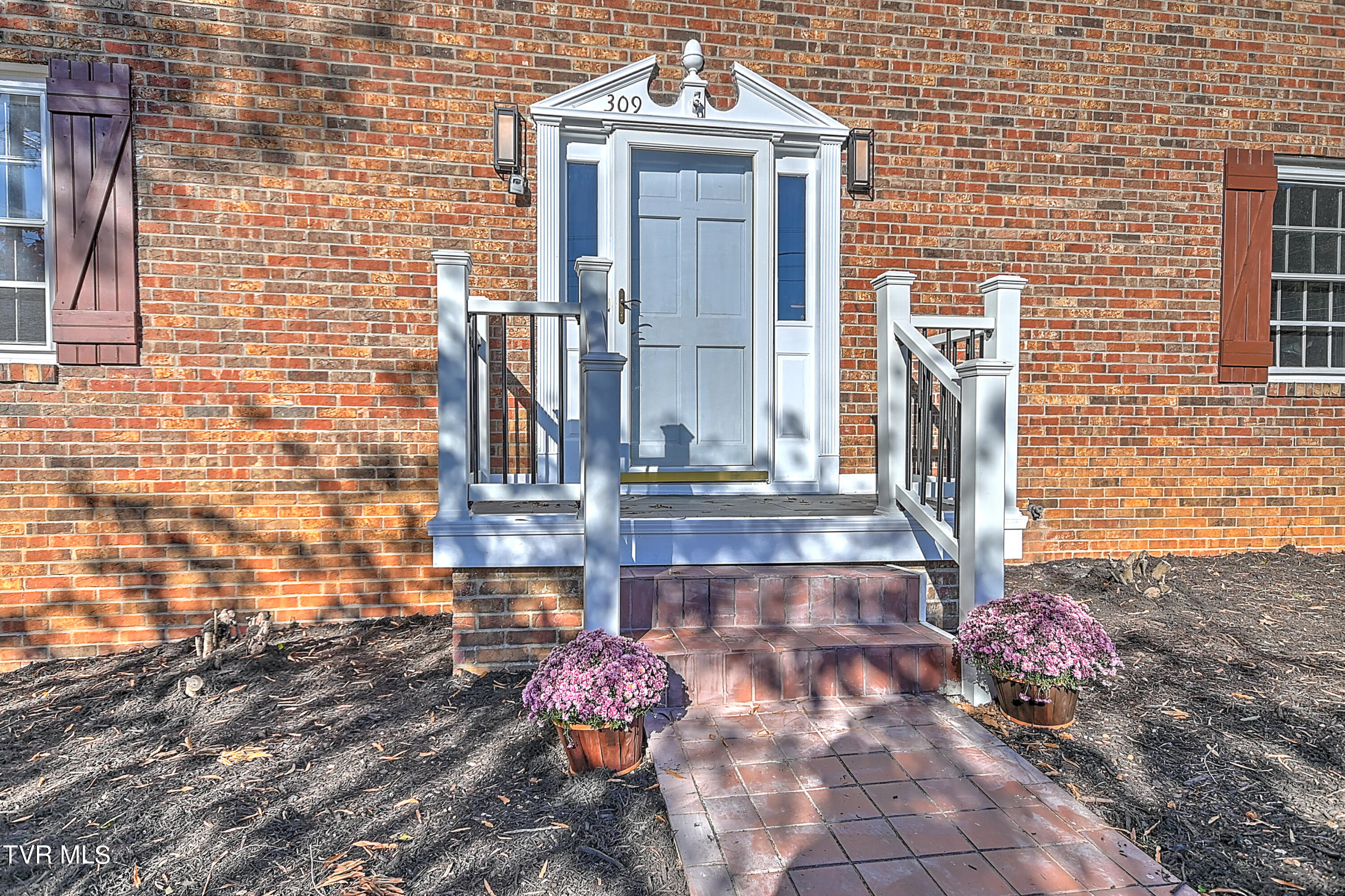 309 Coralwood Drive