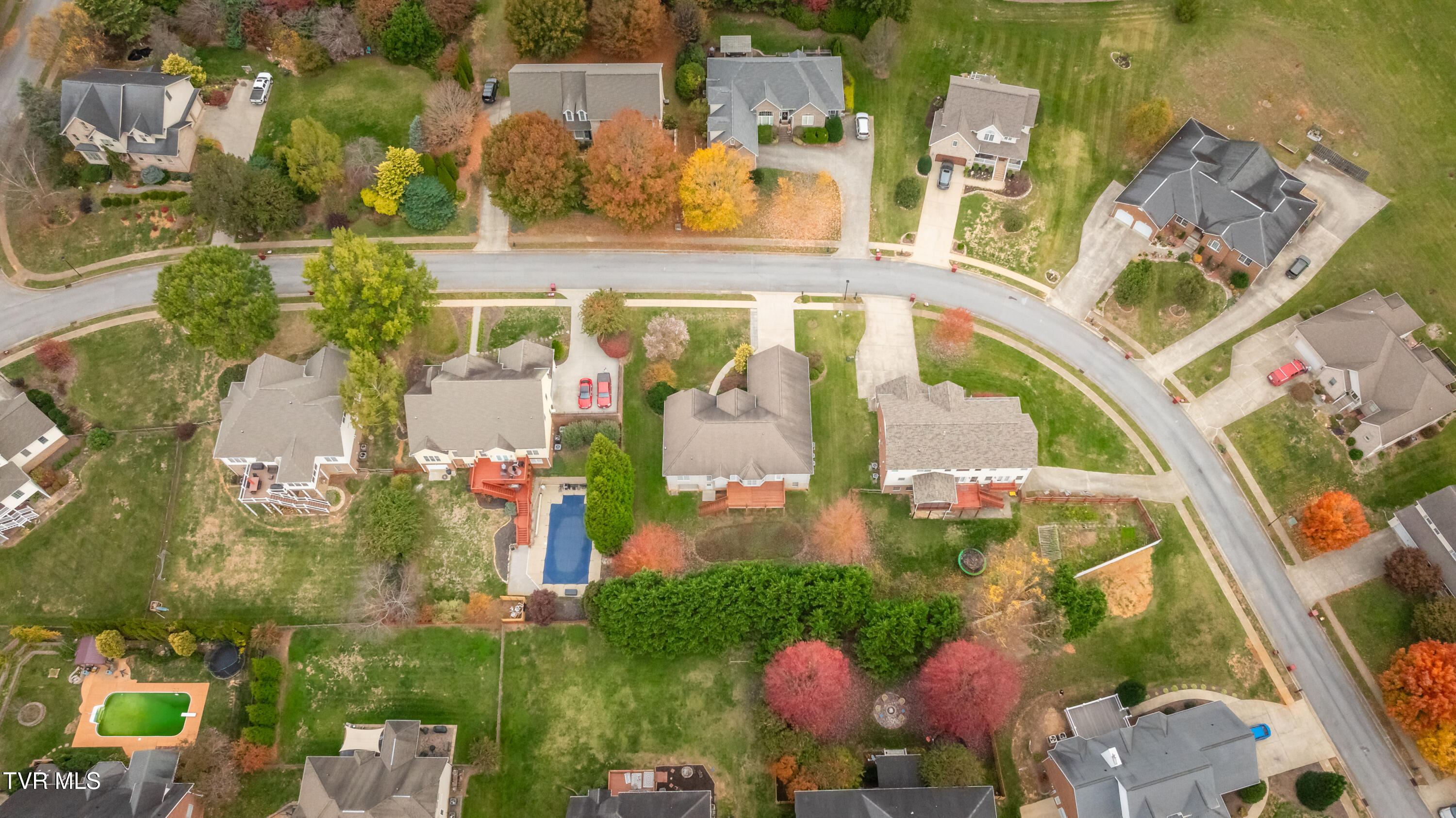 212 Emerald Chase Circle