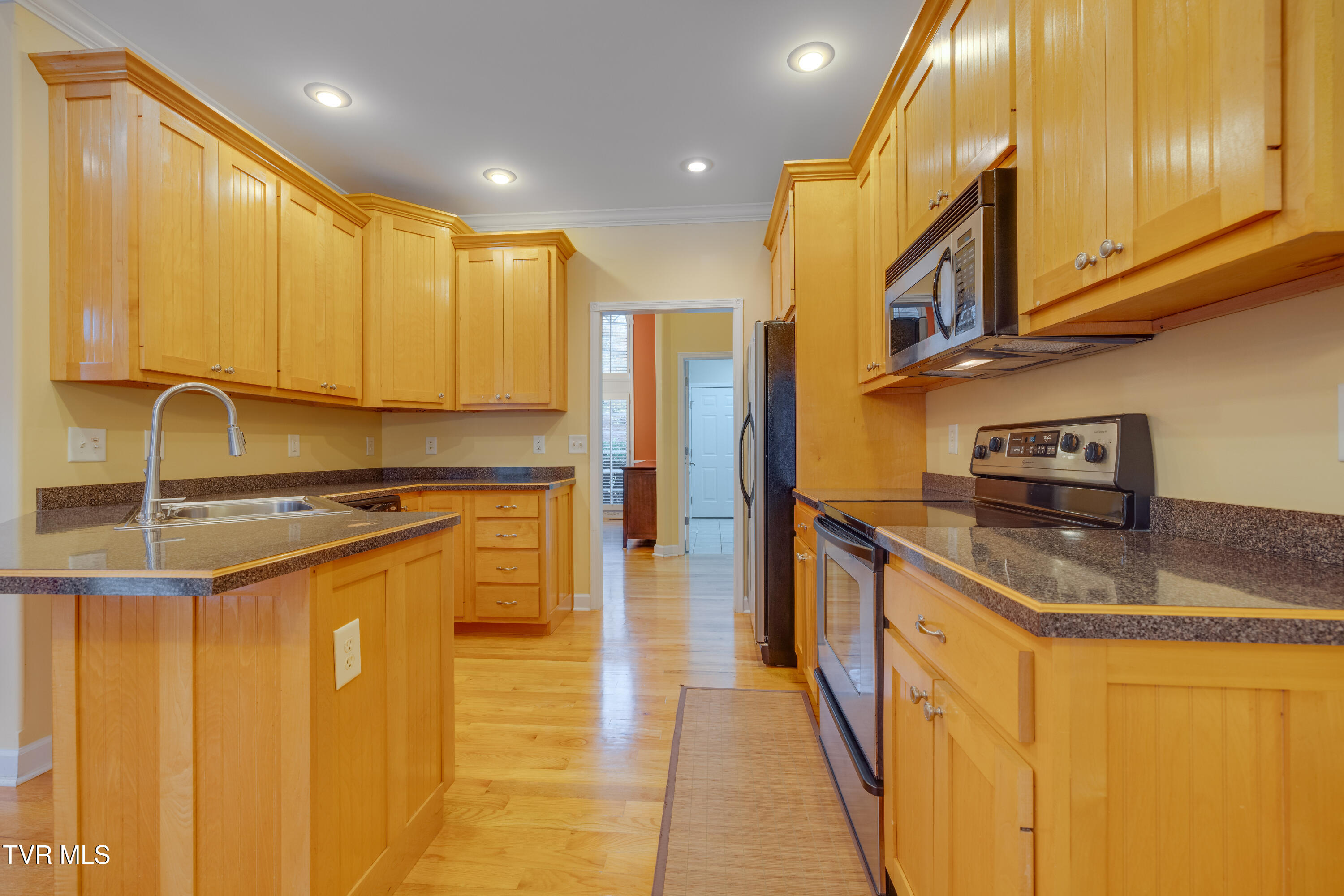 212 Emerald Chase Circle