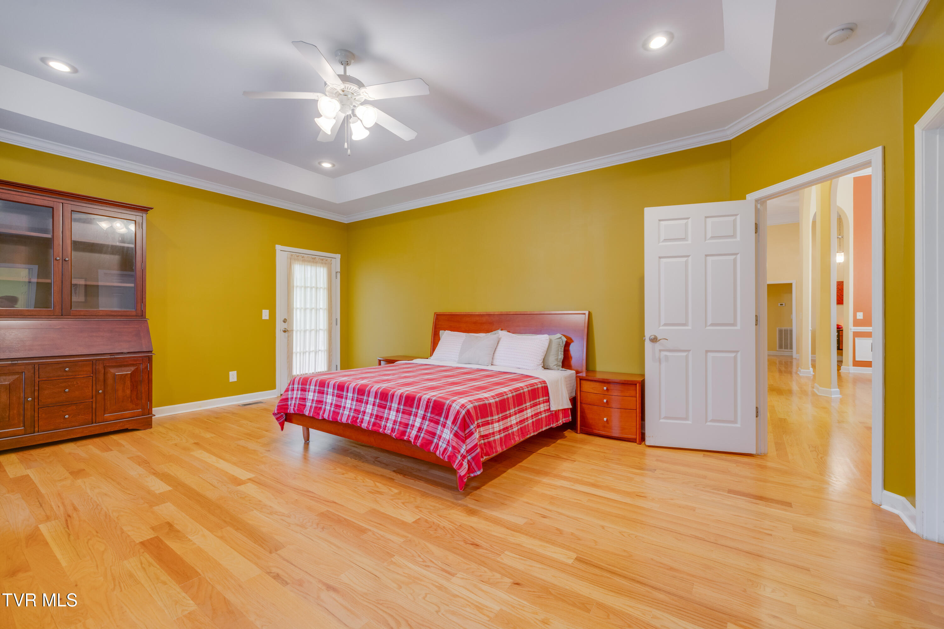 212 Emerald Chase Circle