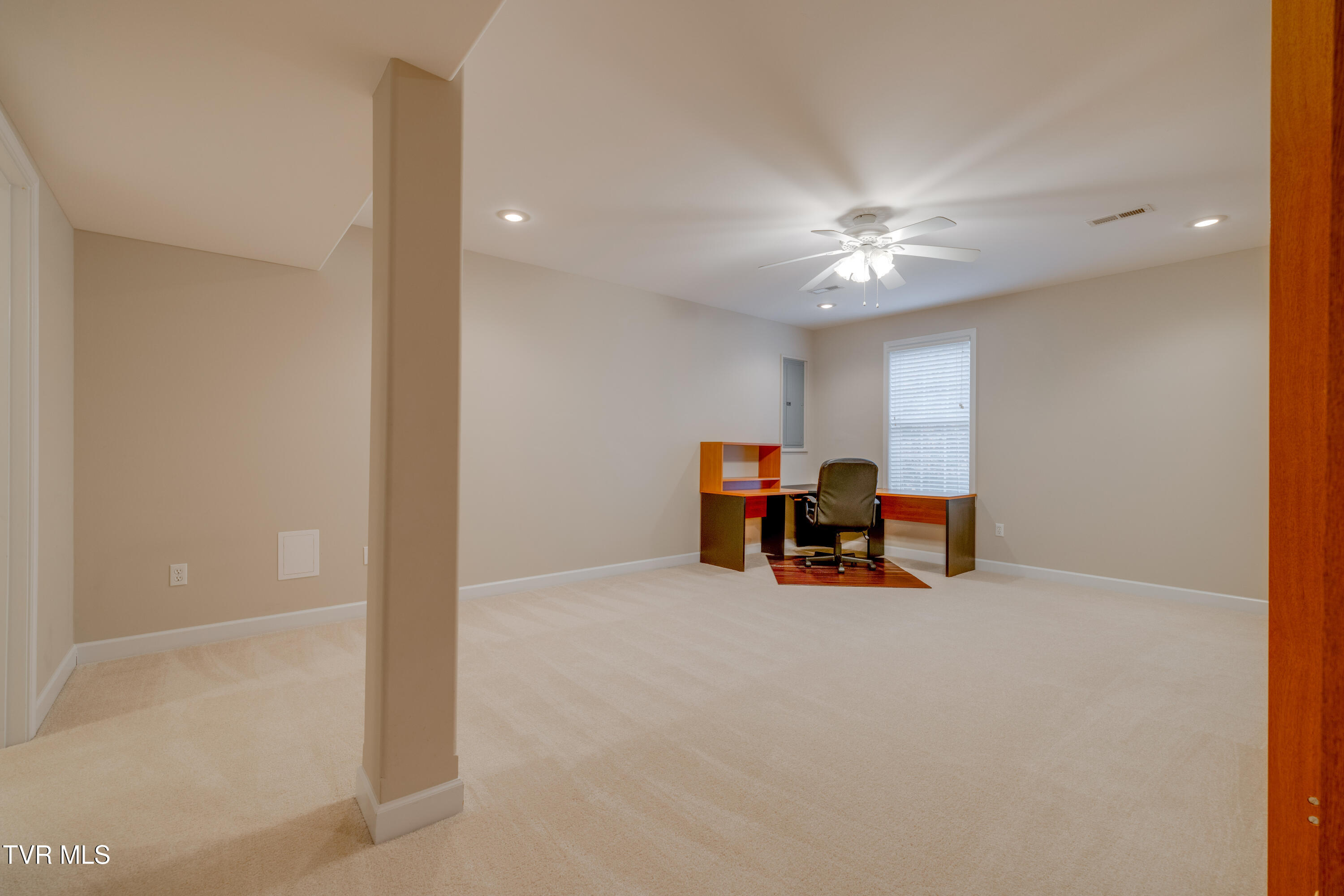 212 Emerald Chase Circle