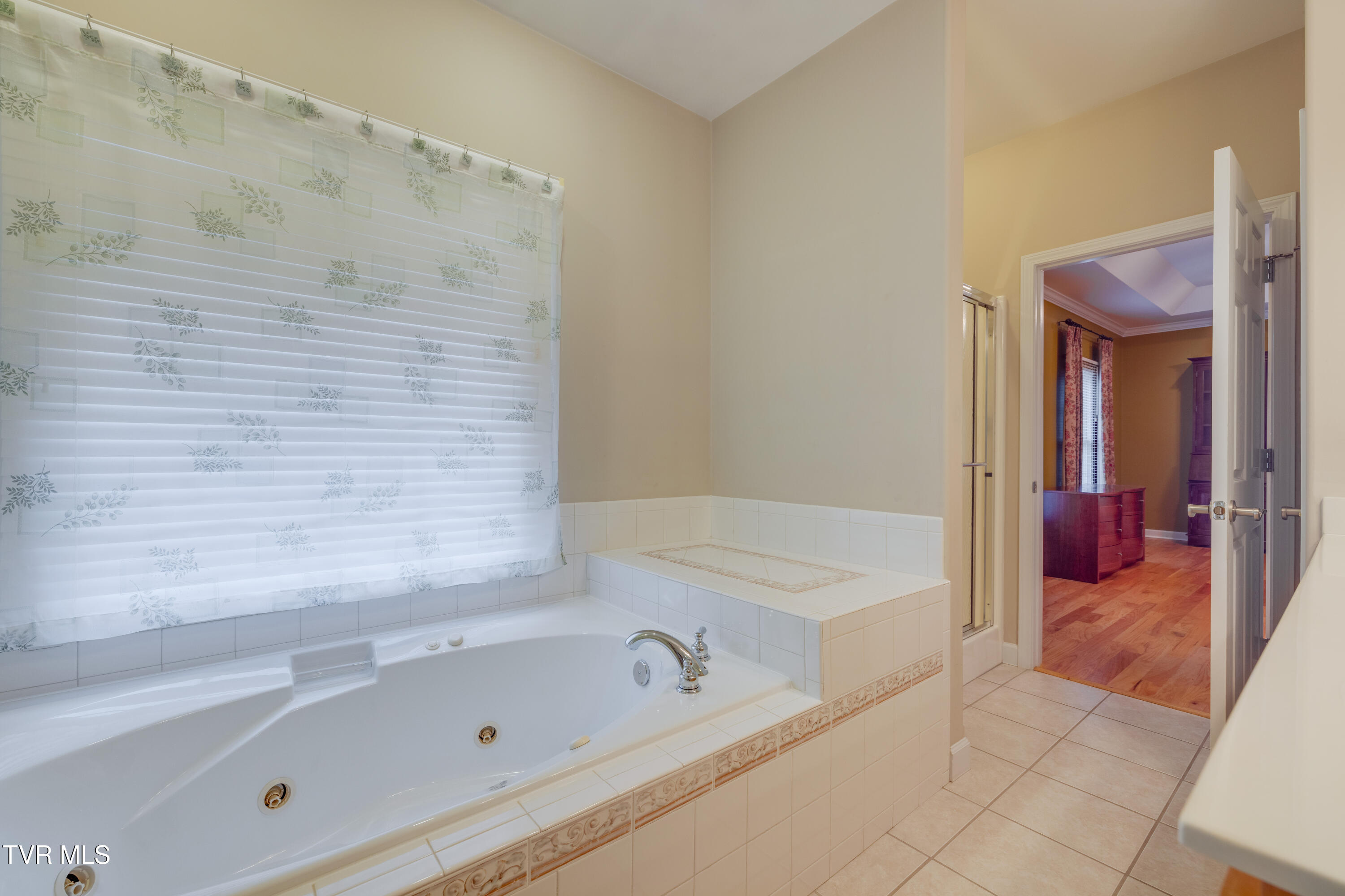 212 Emerald Chase Circle