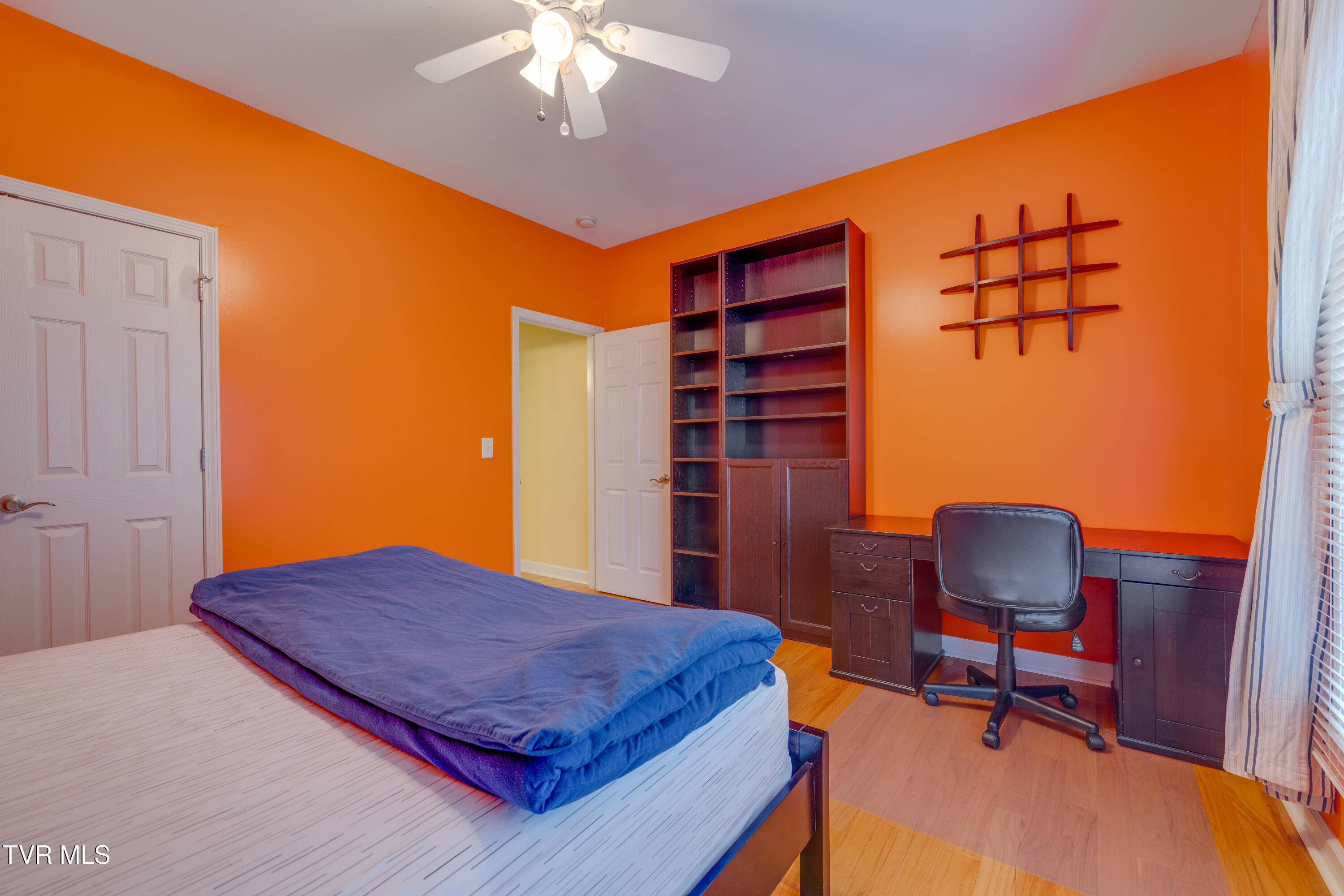 212 Emerald Chase Circle