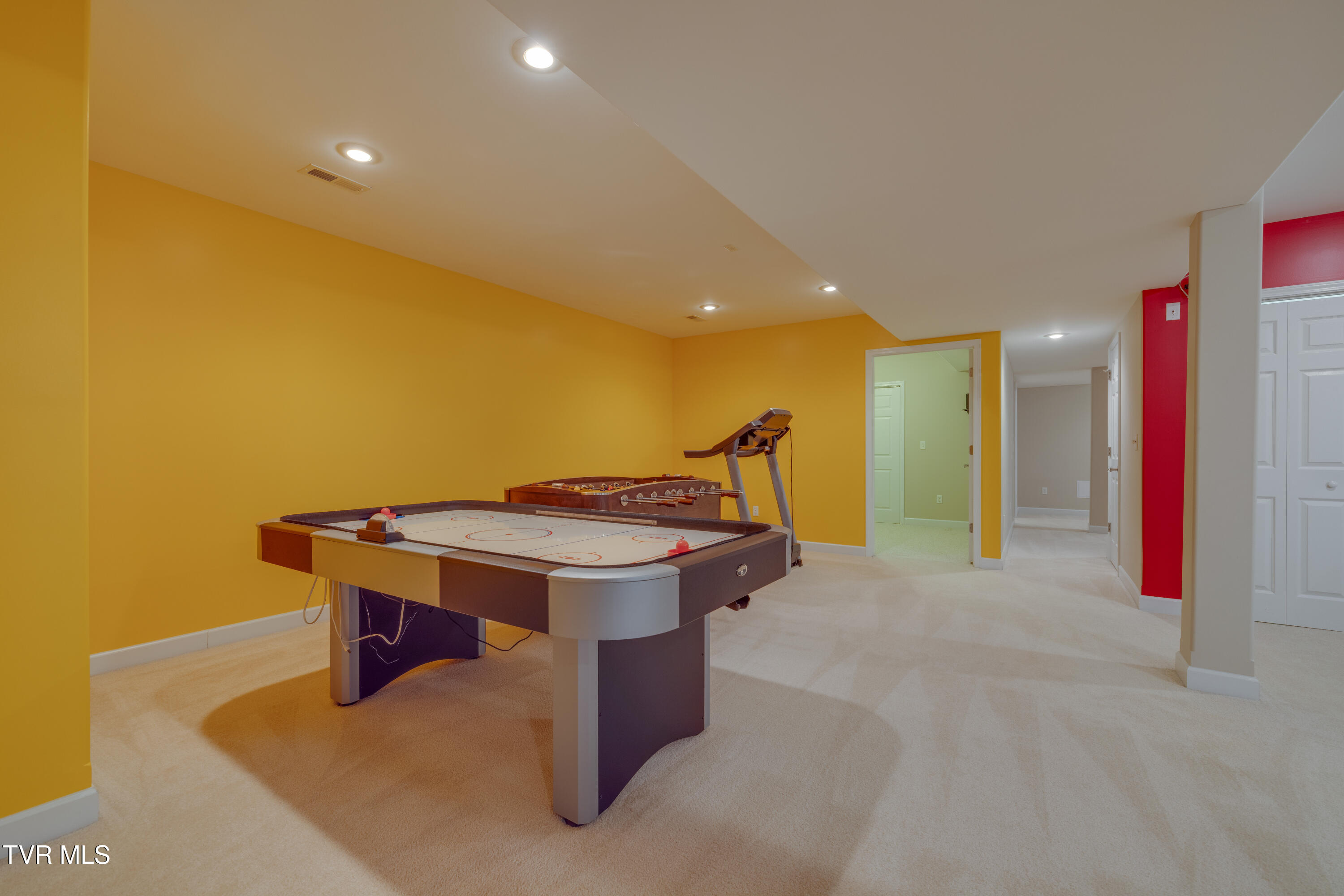 212 Emerald Chase Circle