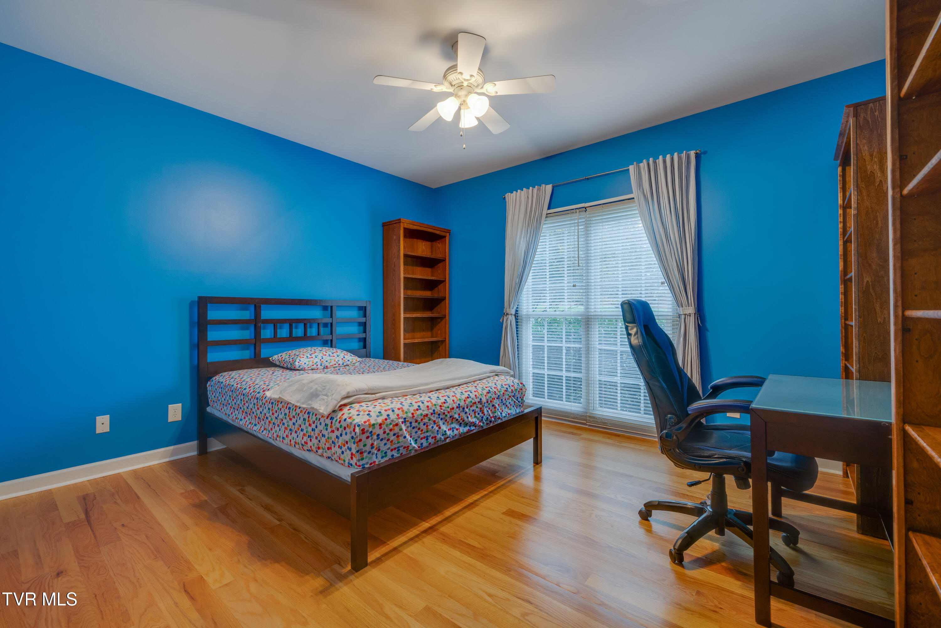 212 Emerald Chase Circle