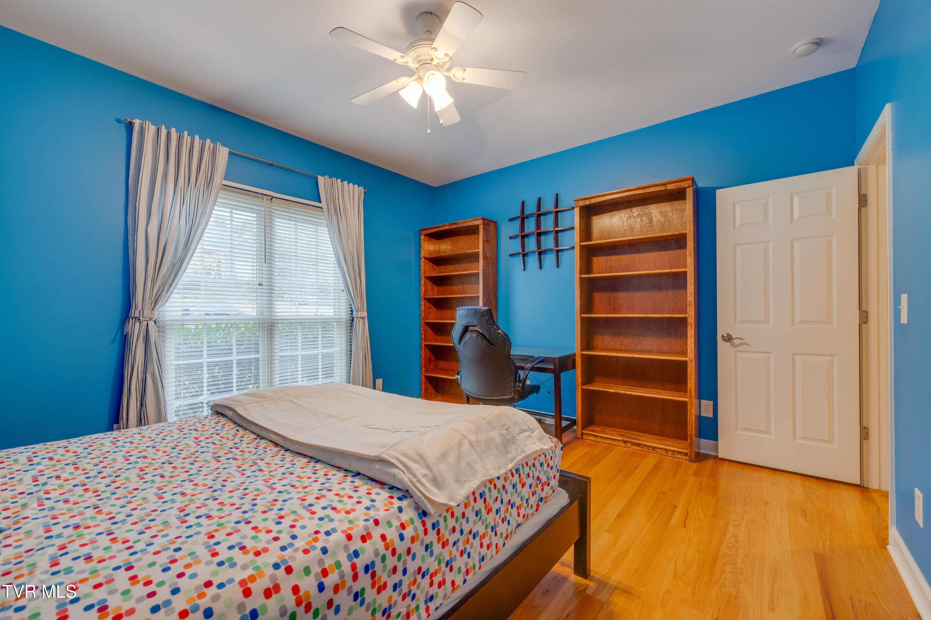 212 Emerald Chase Circle