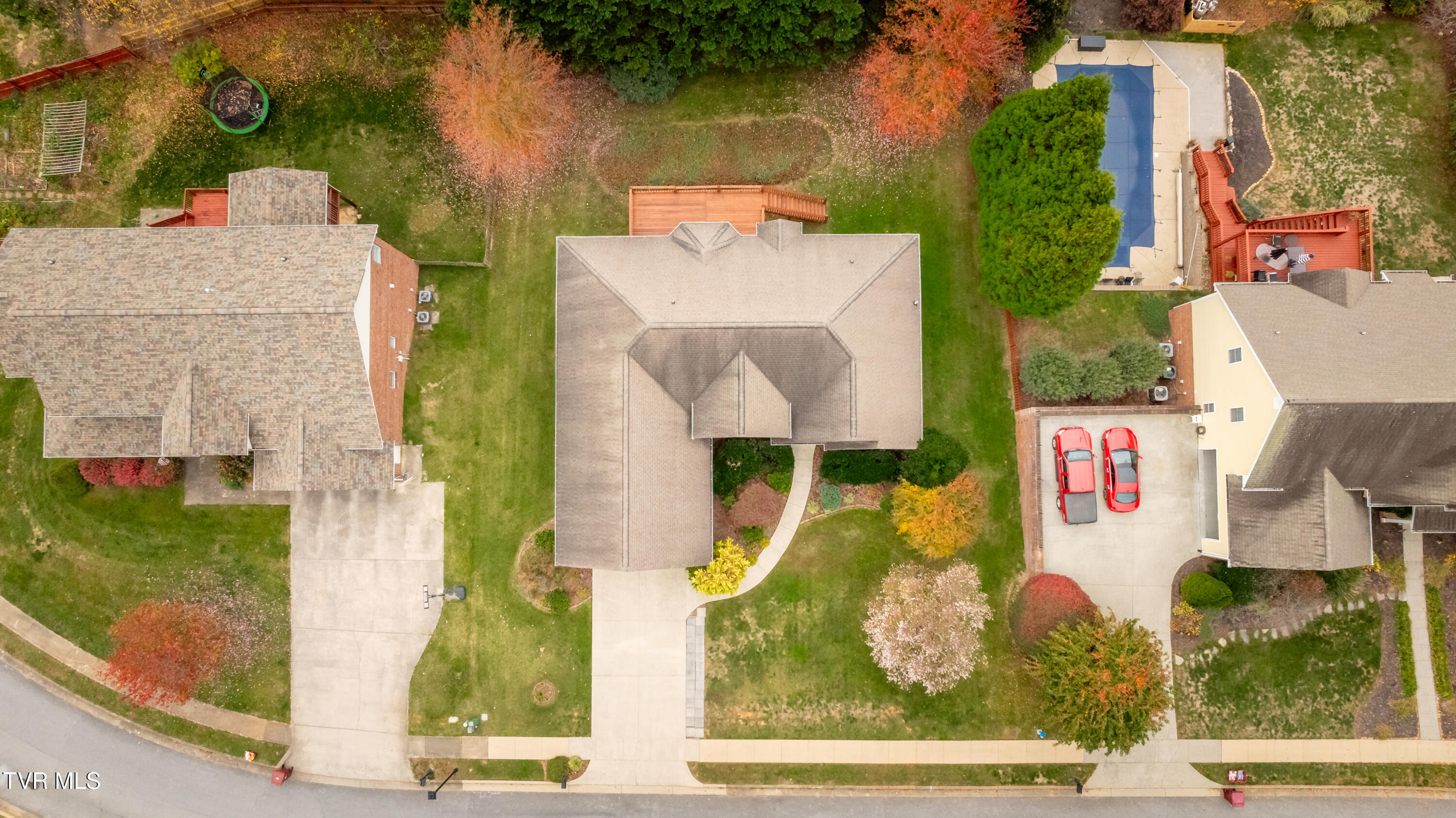 212 Emerald Chase Circle