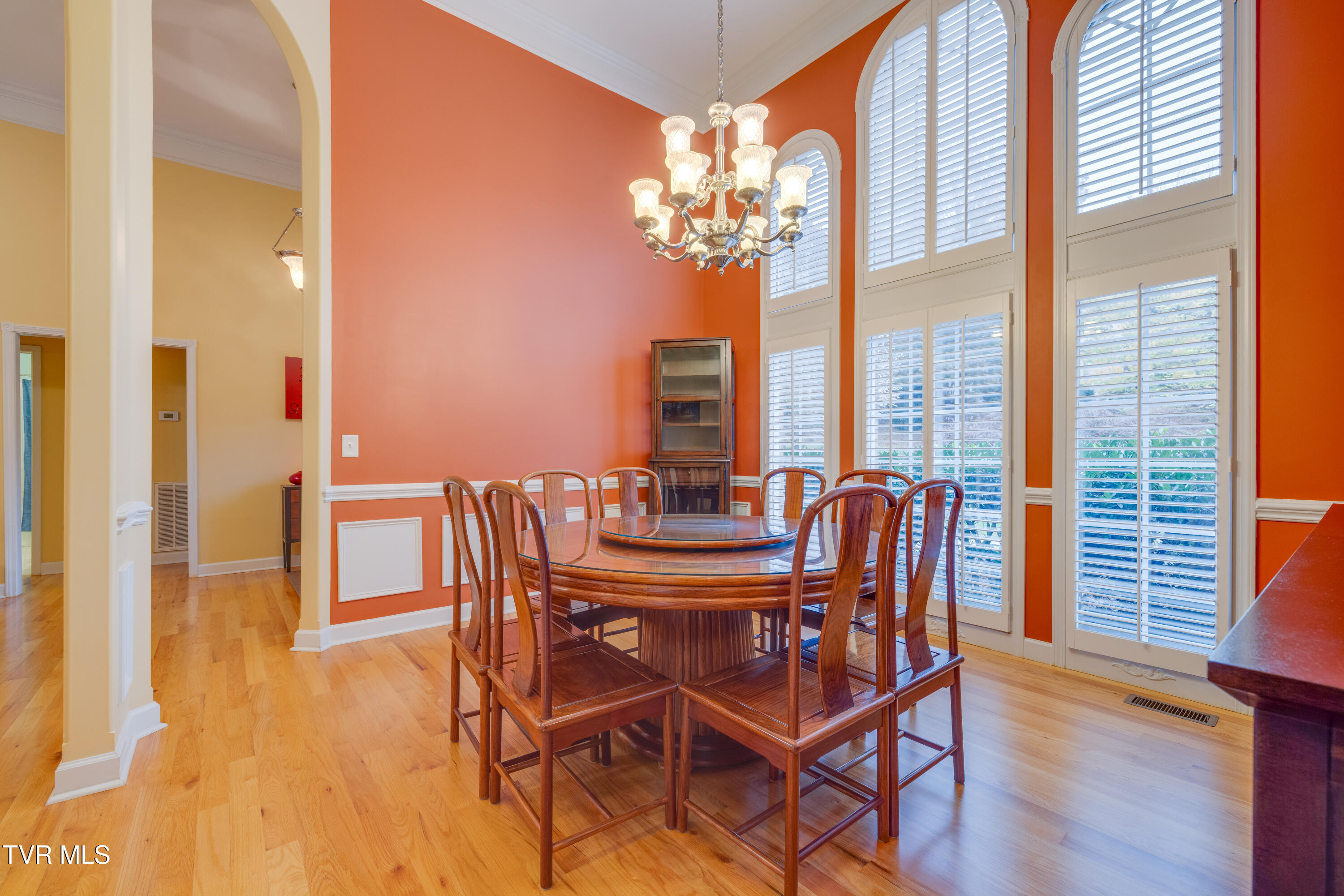 212 Emerald Chase Circle