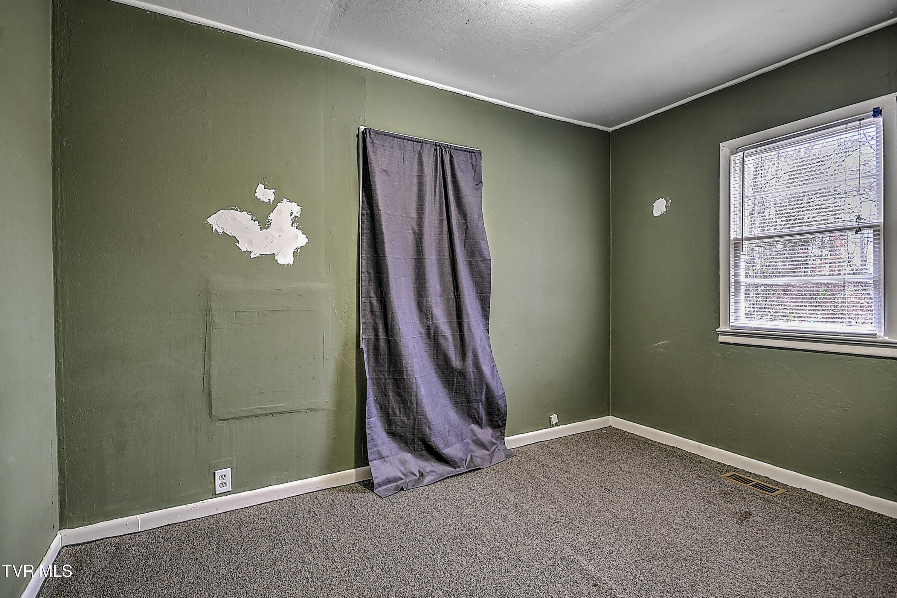 2033 Burke Drive