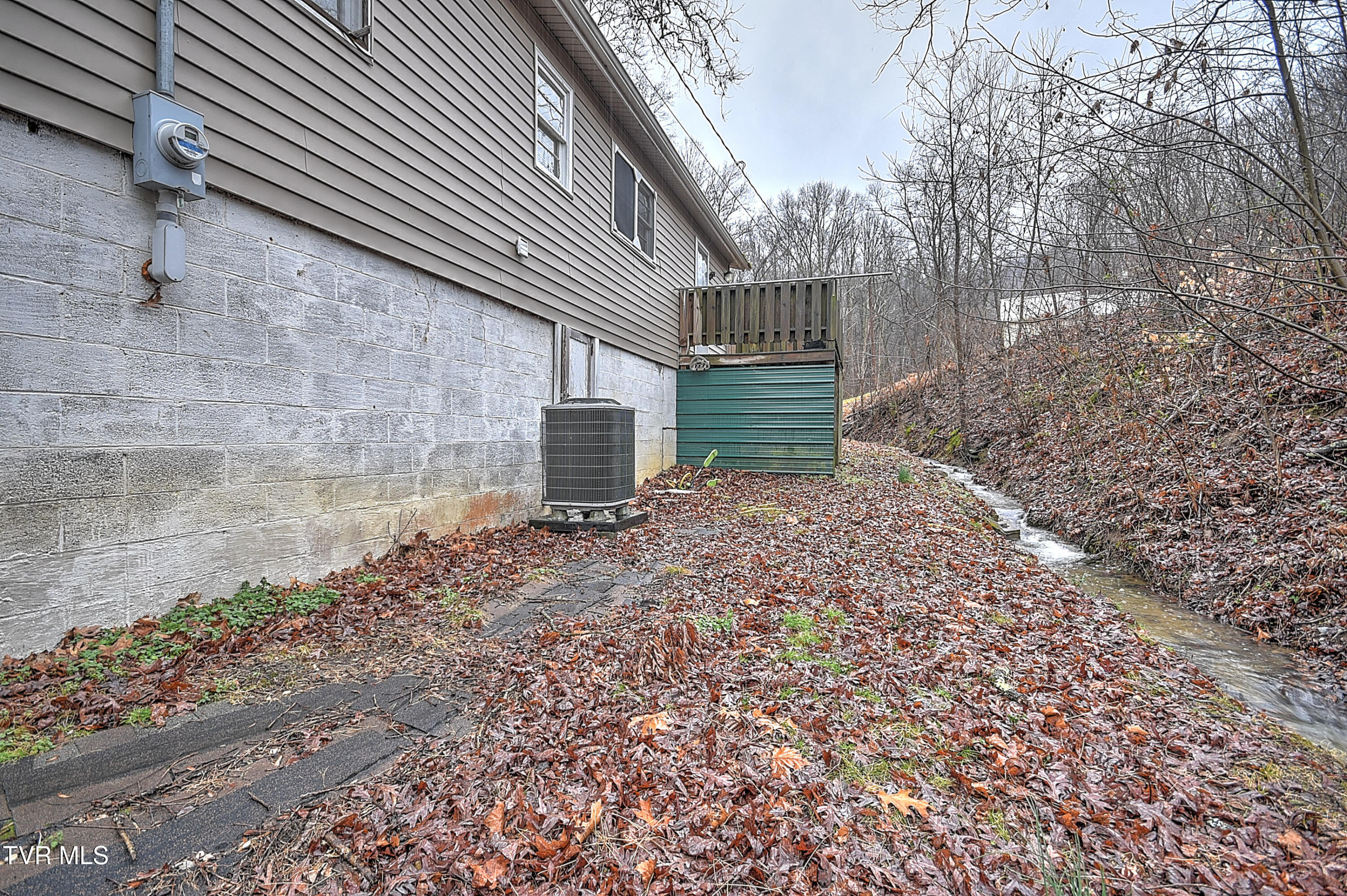 2033 Burke Drive