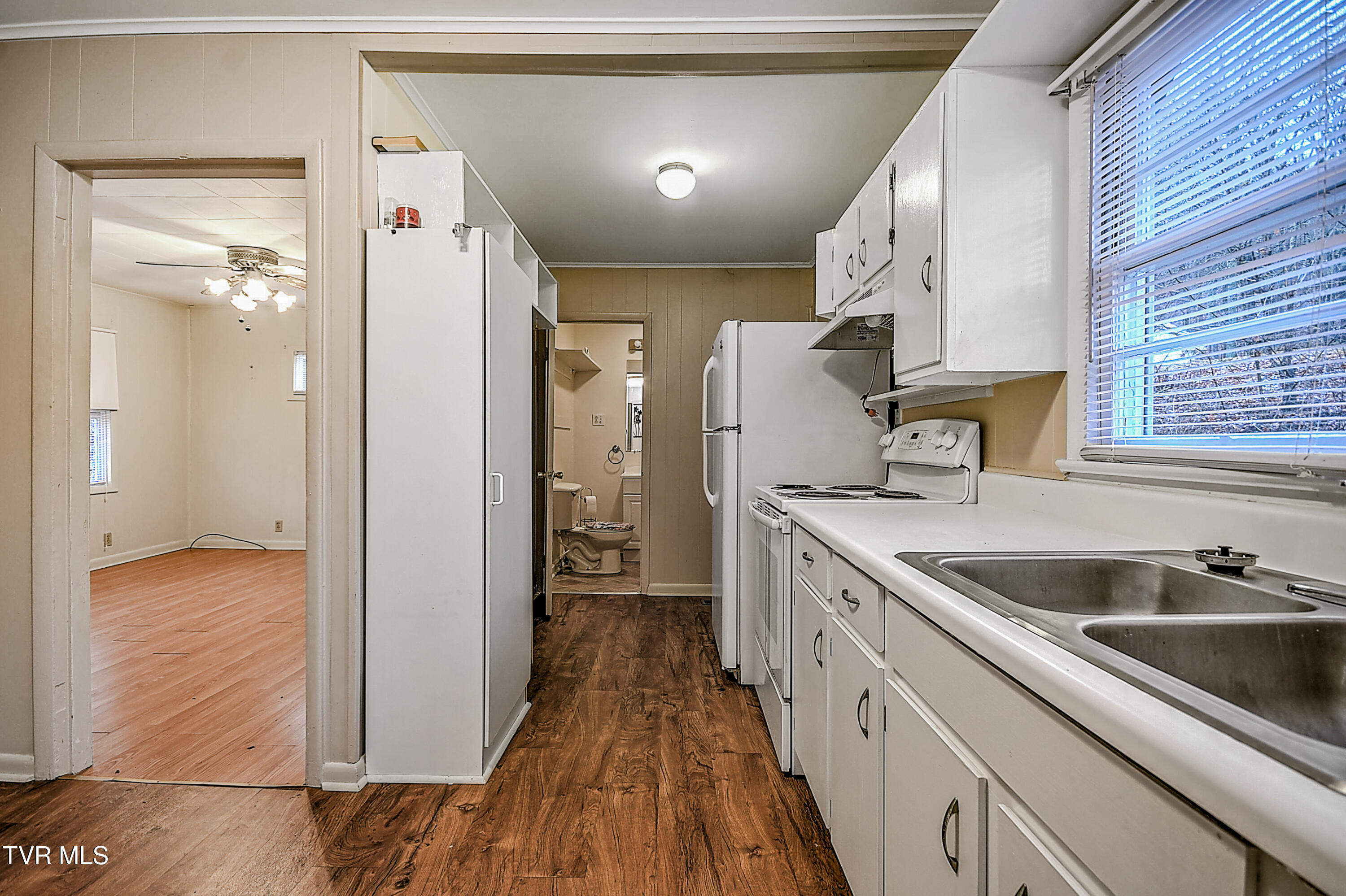 2033 Burke Drive