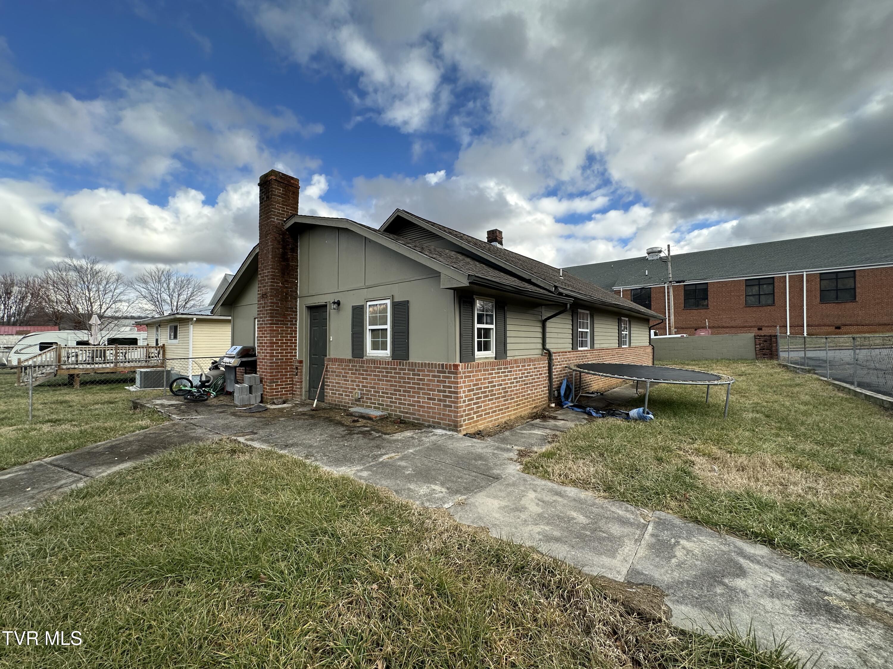 505 Cranberry Street