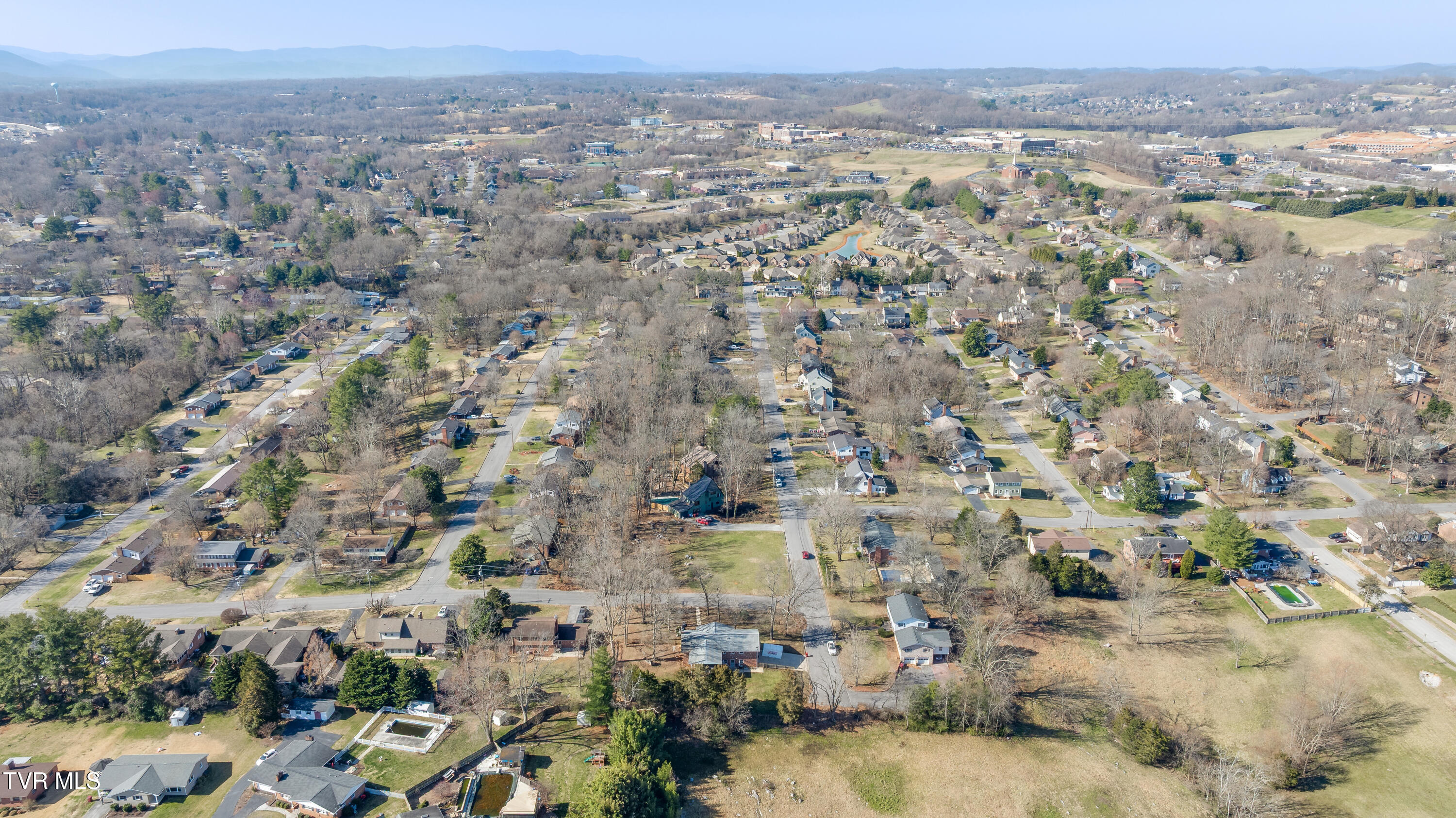 2502 Rambling Road