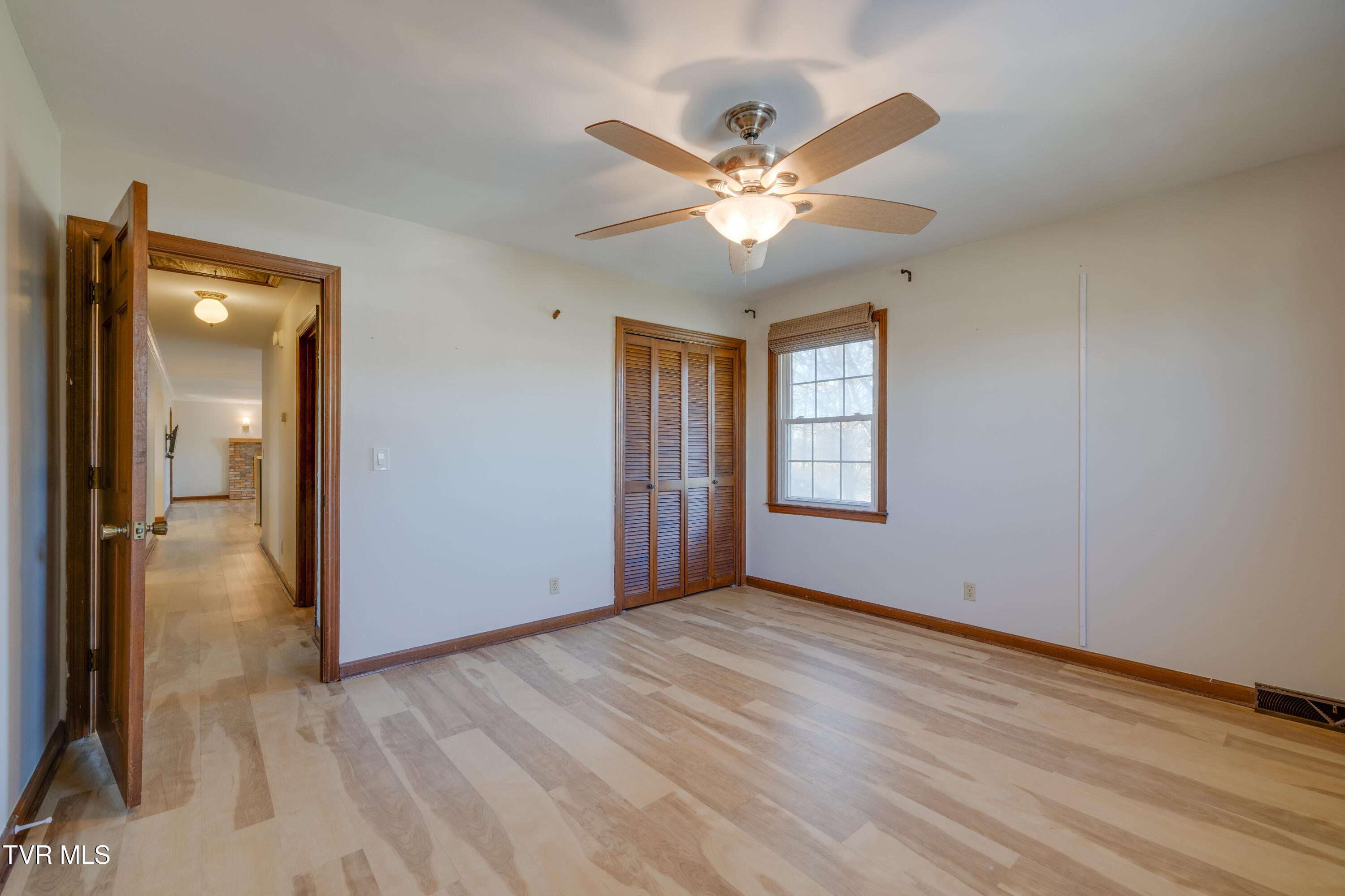 2502 Rambling Road