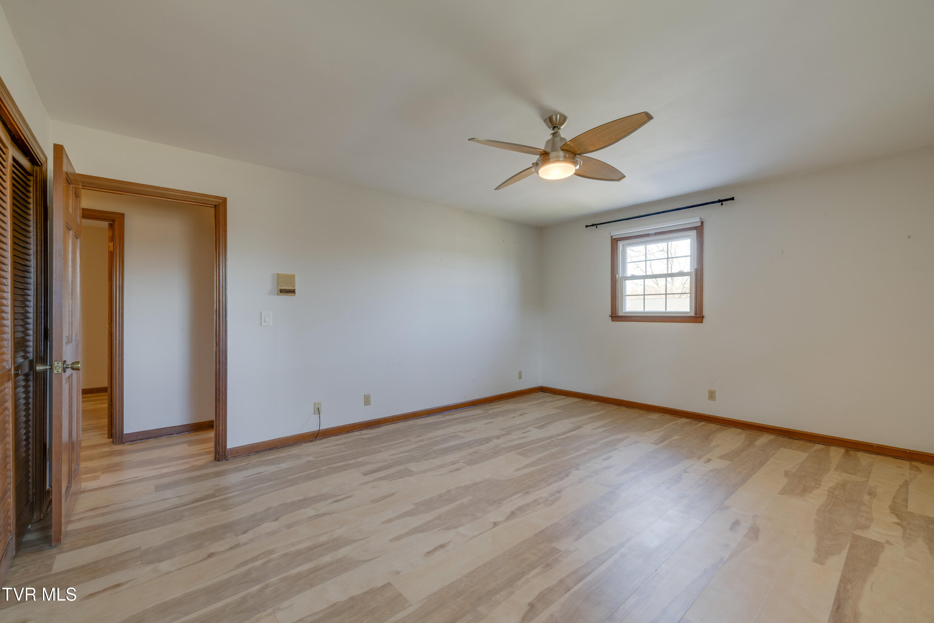 2502 Rambling Road