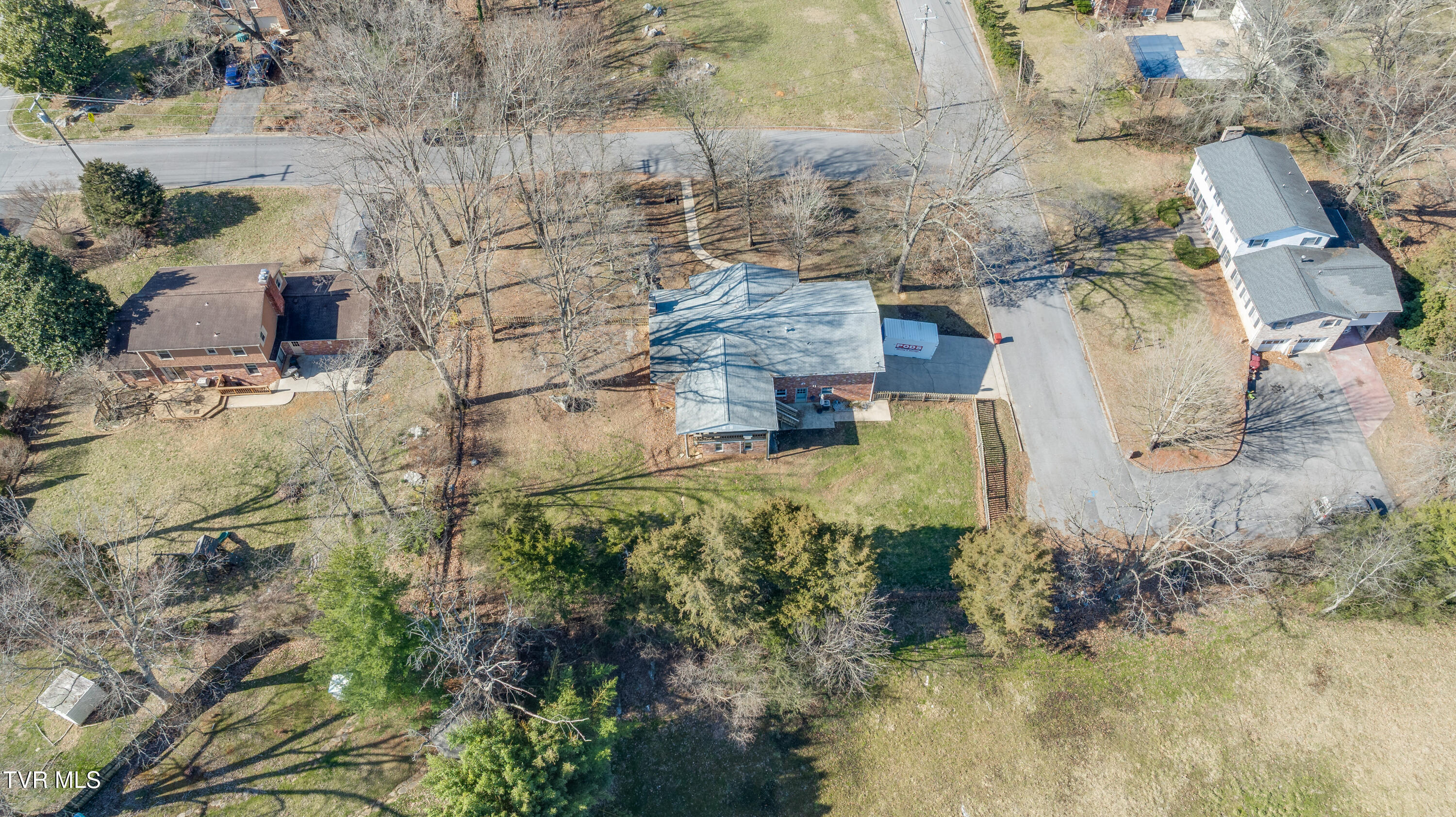 2502 Rambling Road