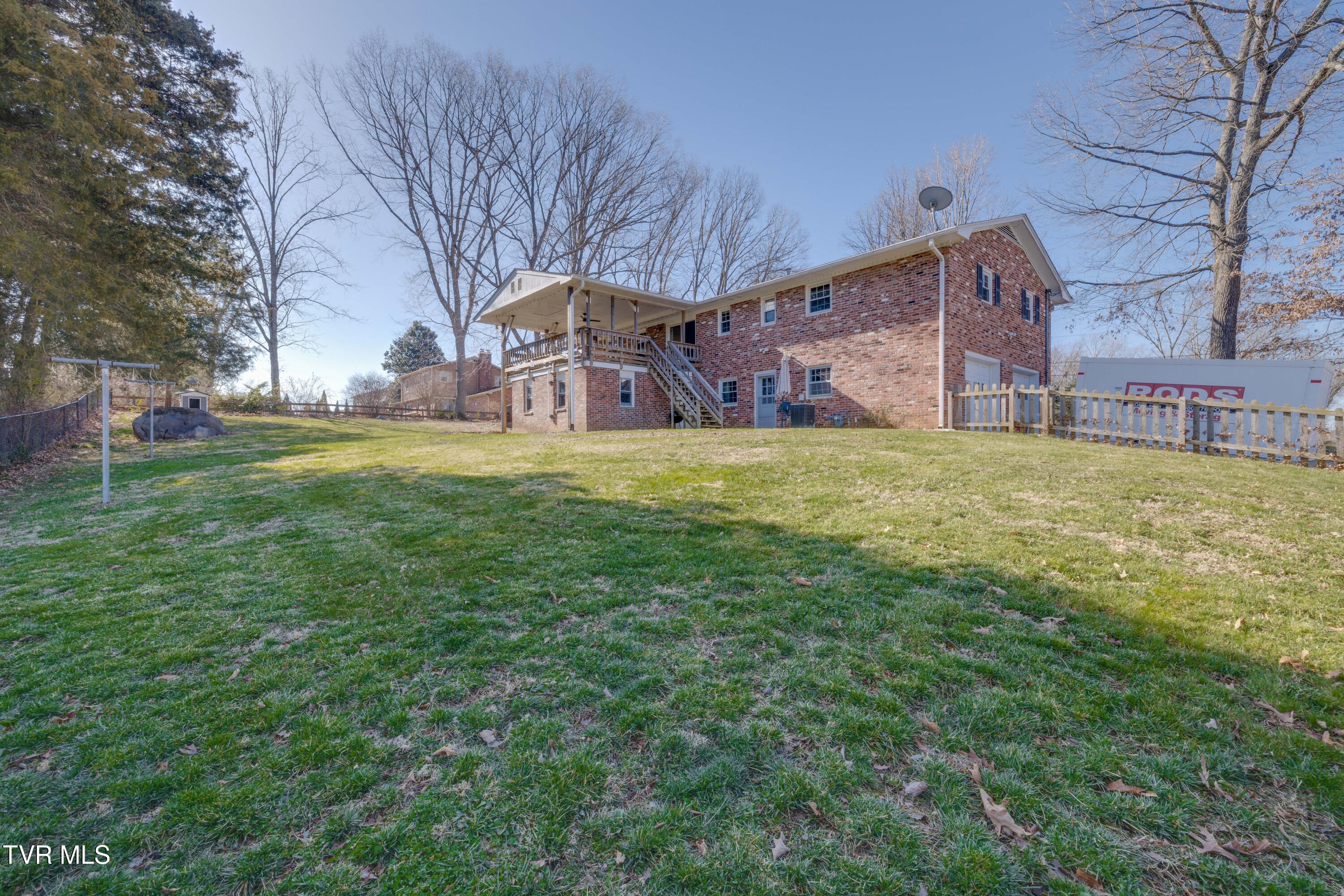 2502 Rambling Road