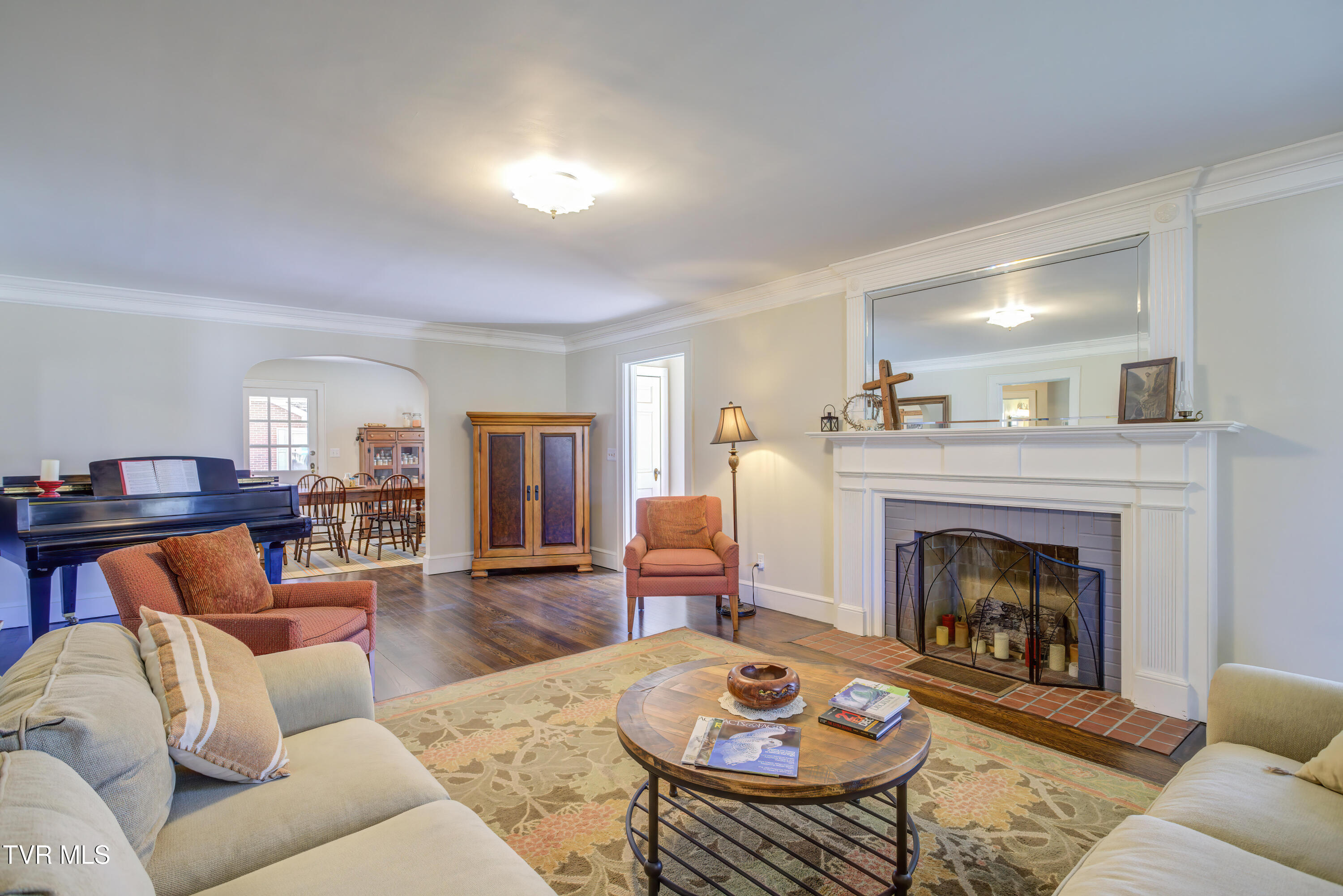 215 West F Street