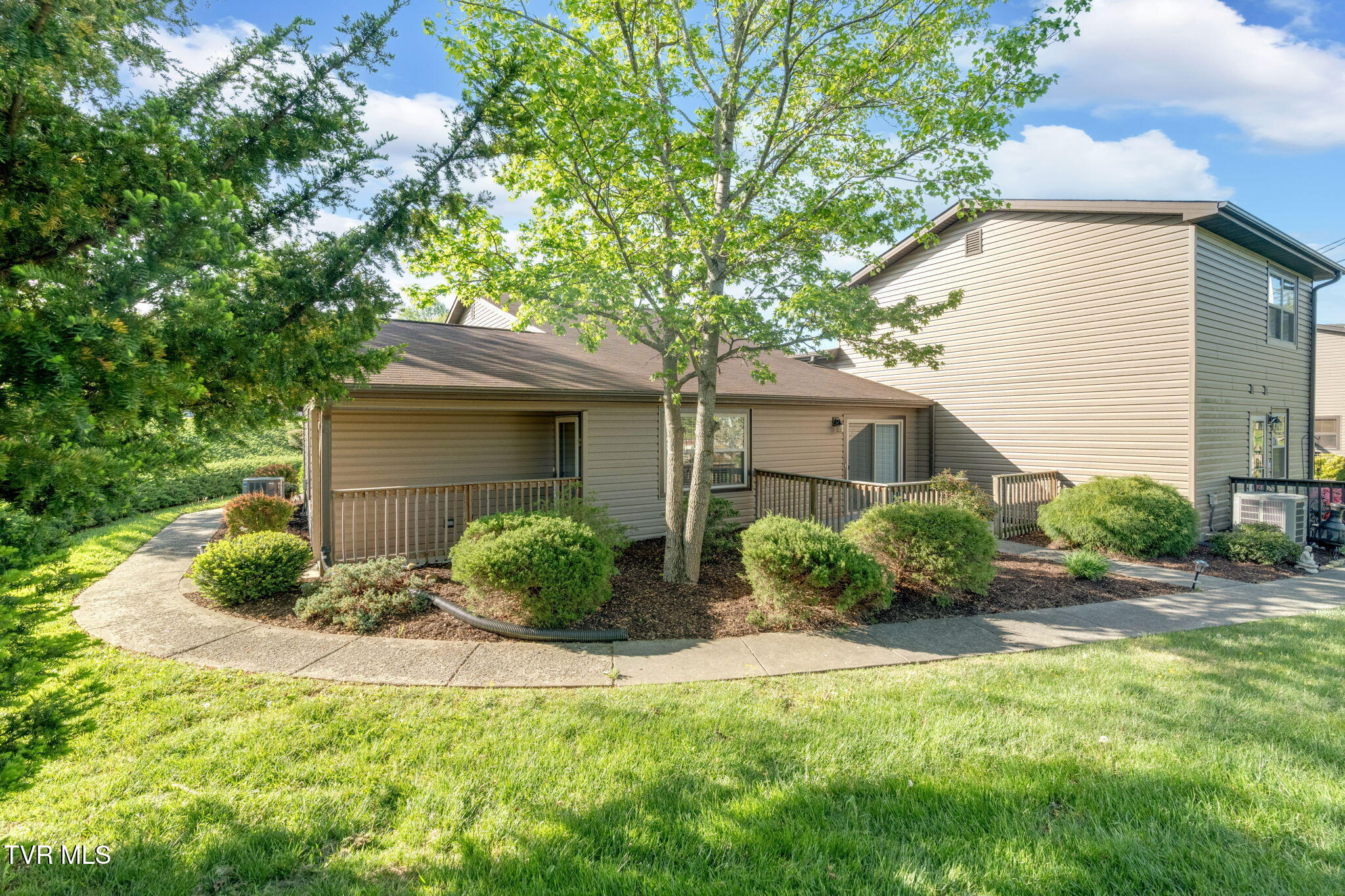 511 Pilgrim Court C