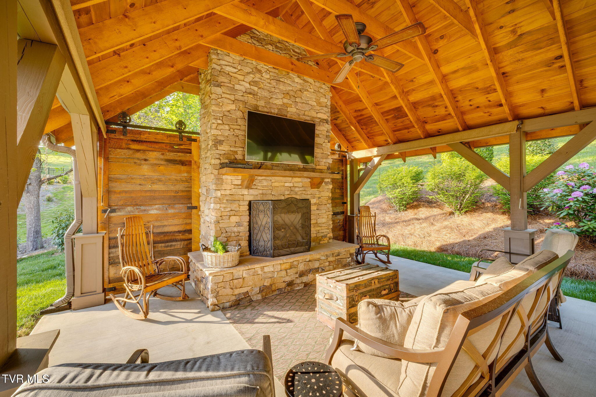 106 Stone Ridge Court