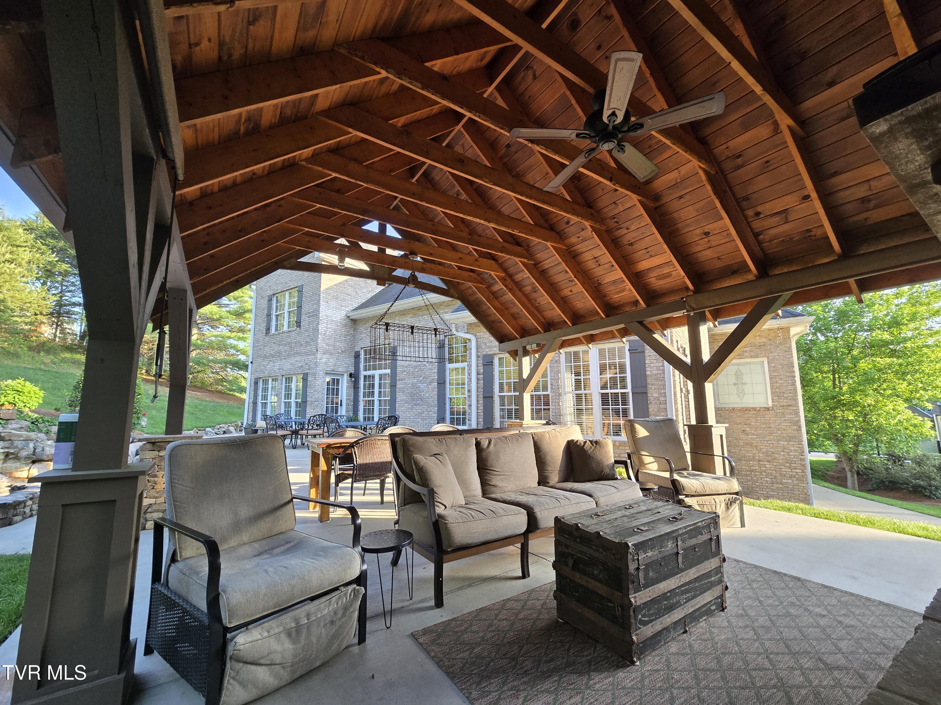 106 Stone Ridge Court