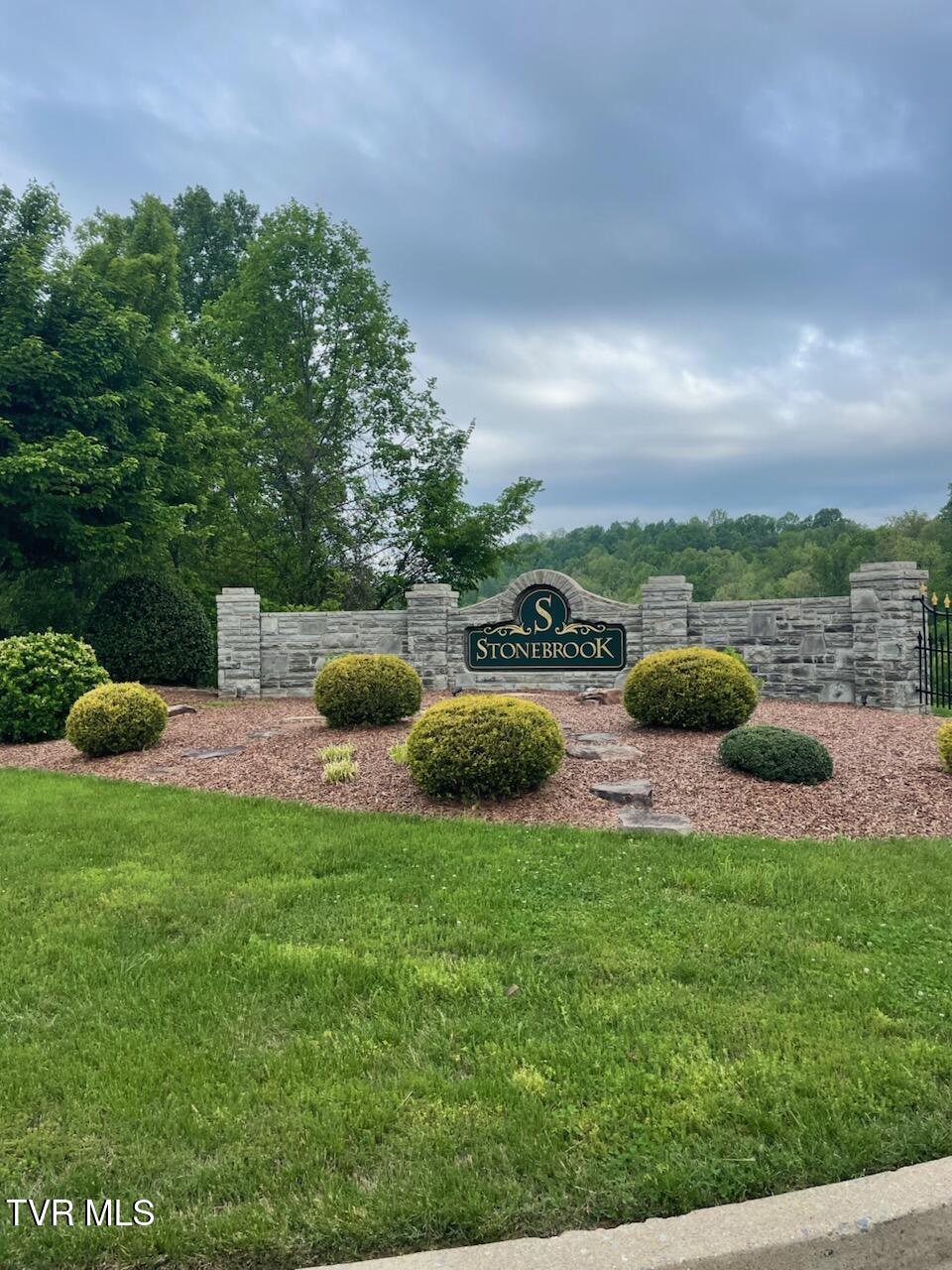 106 Stone Ridge Court