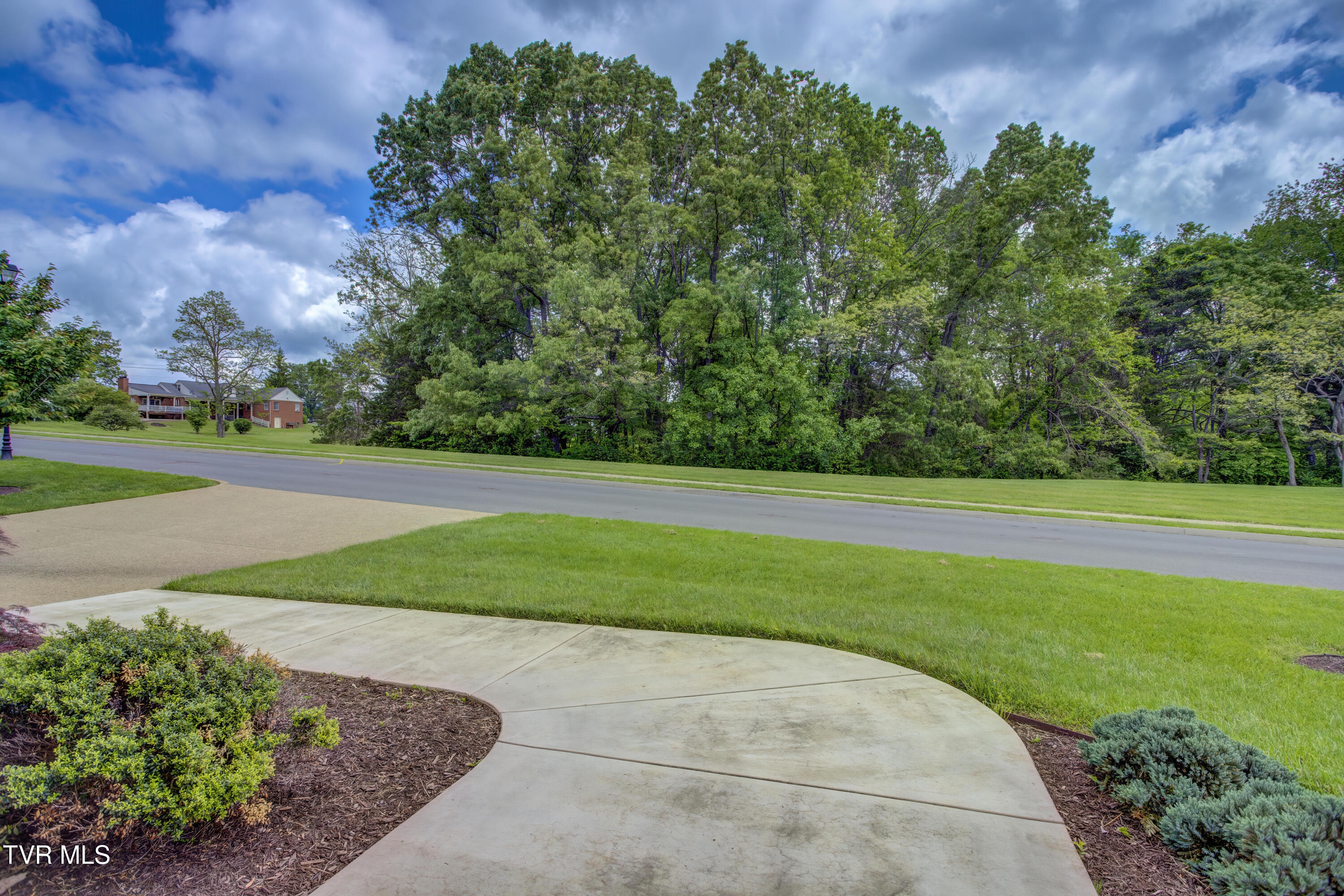 846 Vines Farm Lane