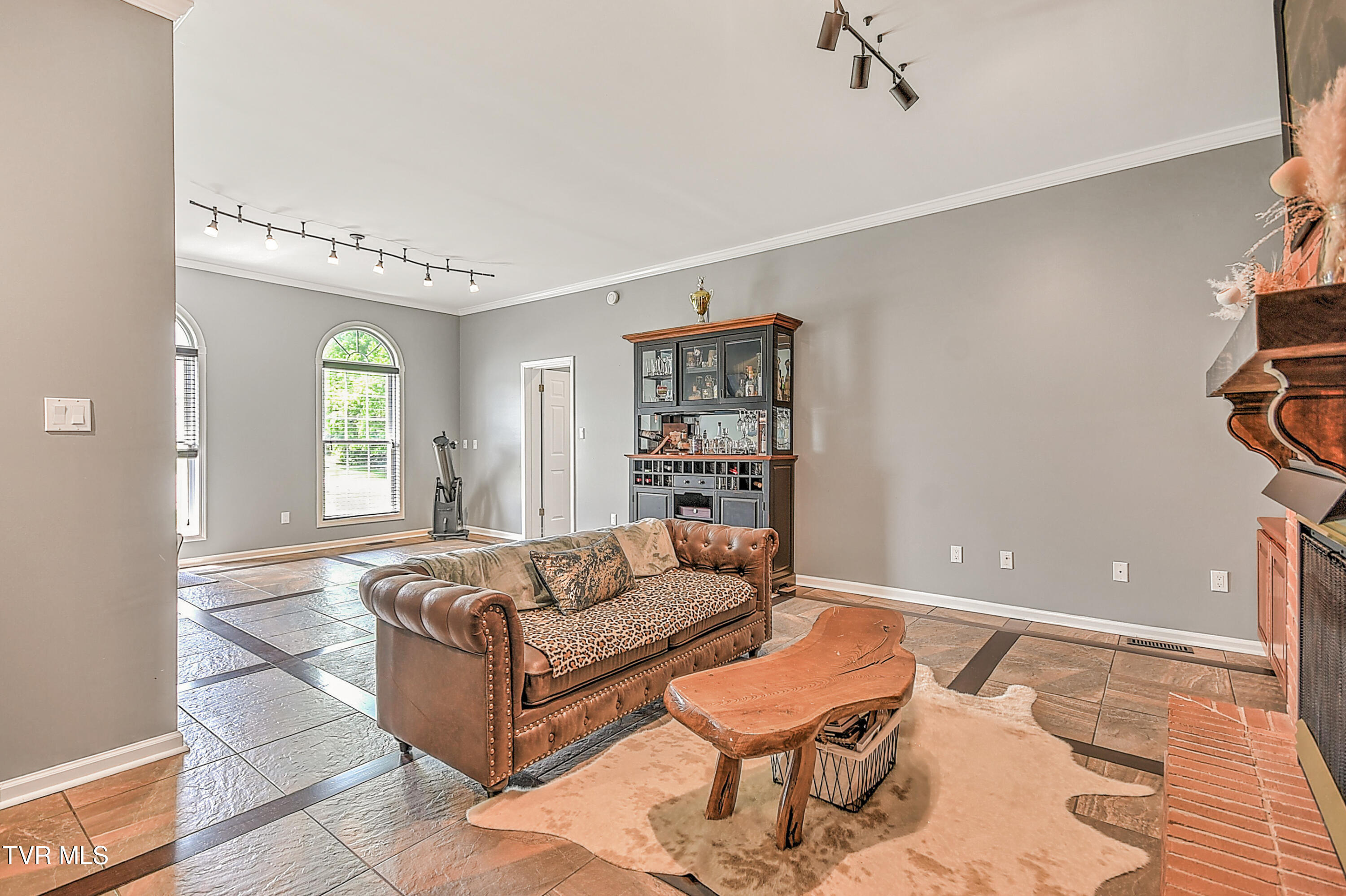 641 Peoples Road