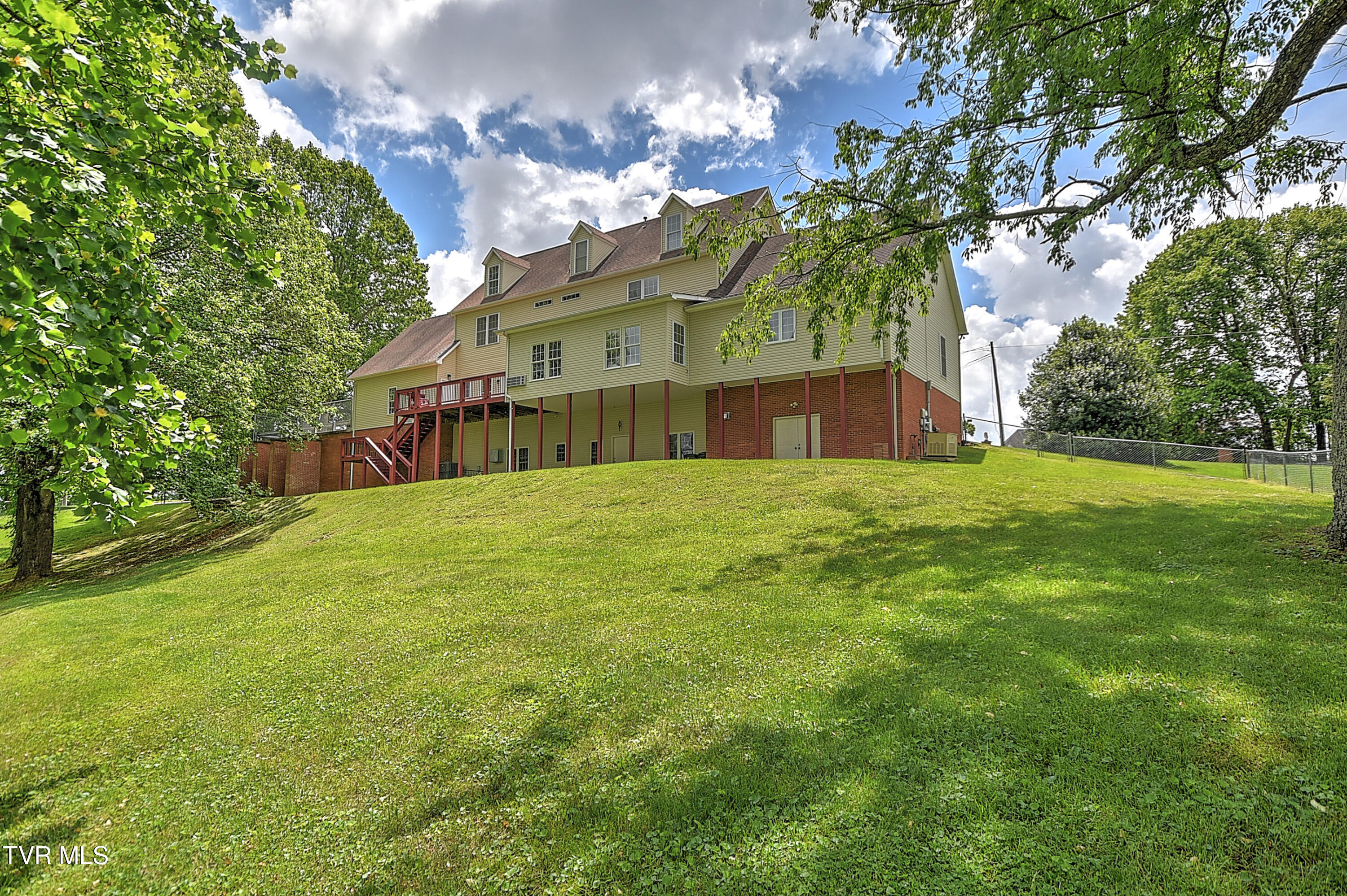 641 Peoples Road